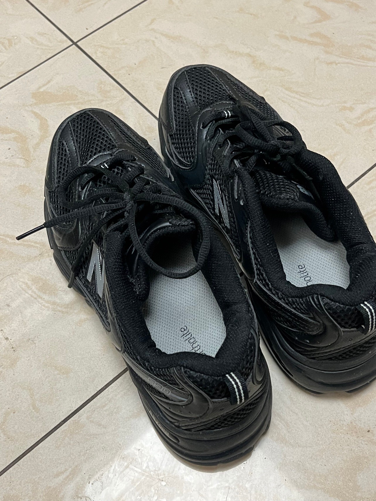 New Balance 530 Triple Black (Men US 8.5) - photo 4