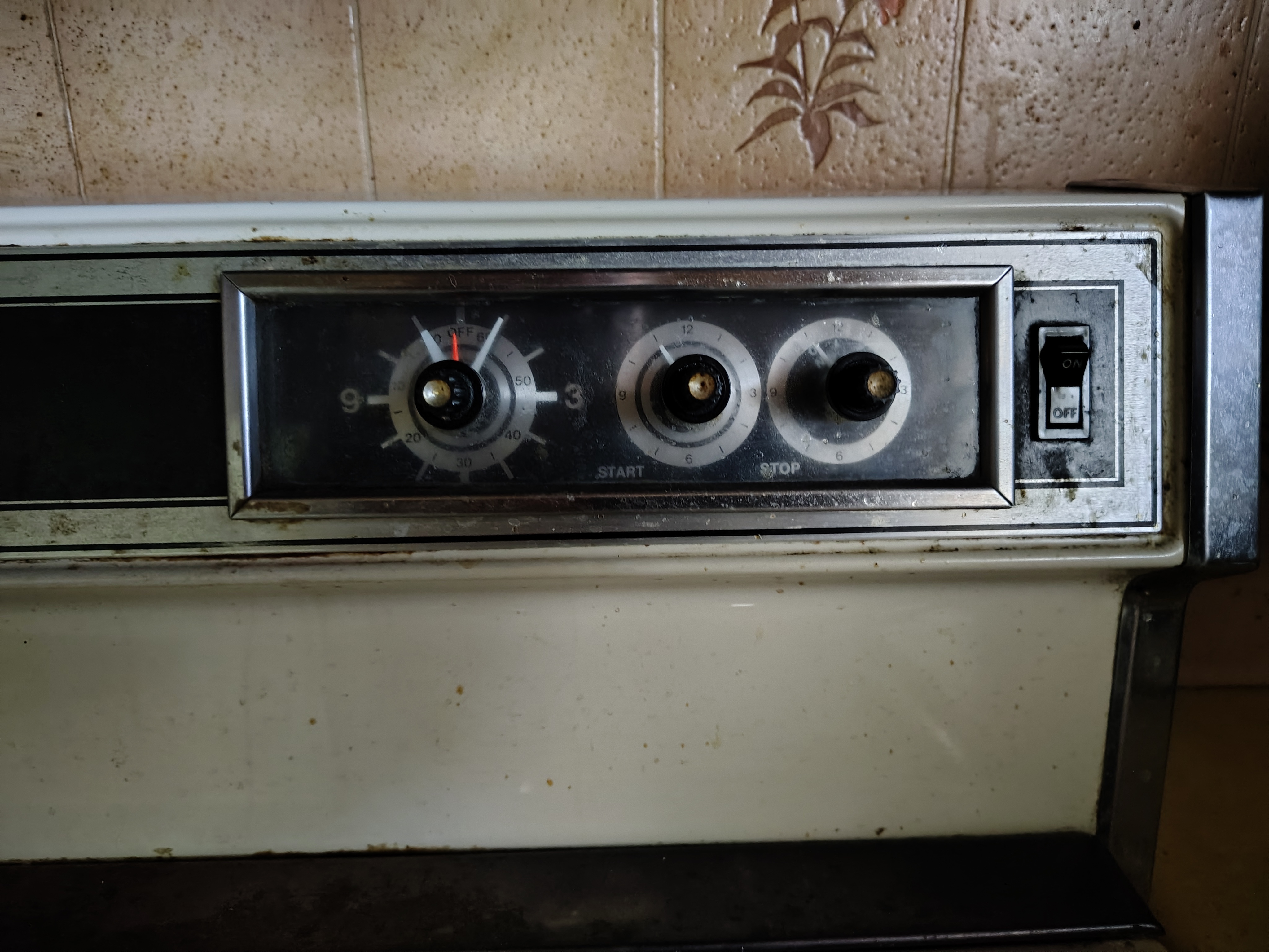 Vintage Hardwick "Country Series" Propane Stove/ Oven - photo 3