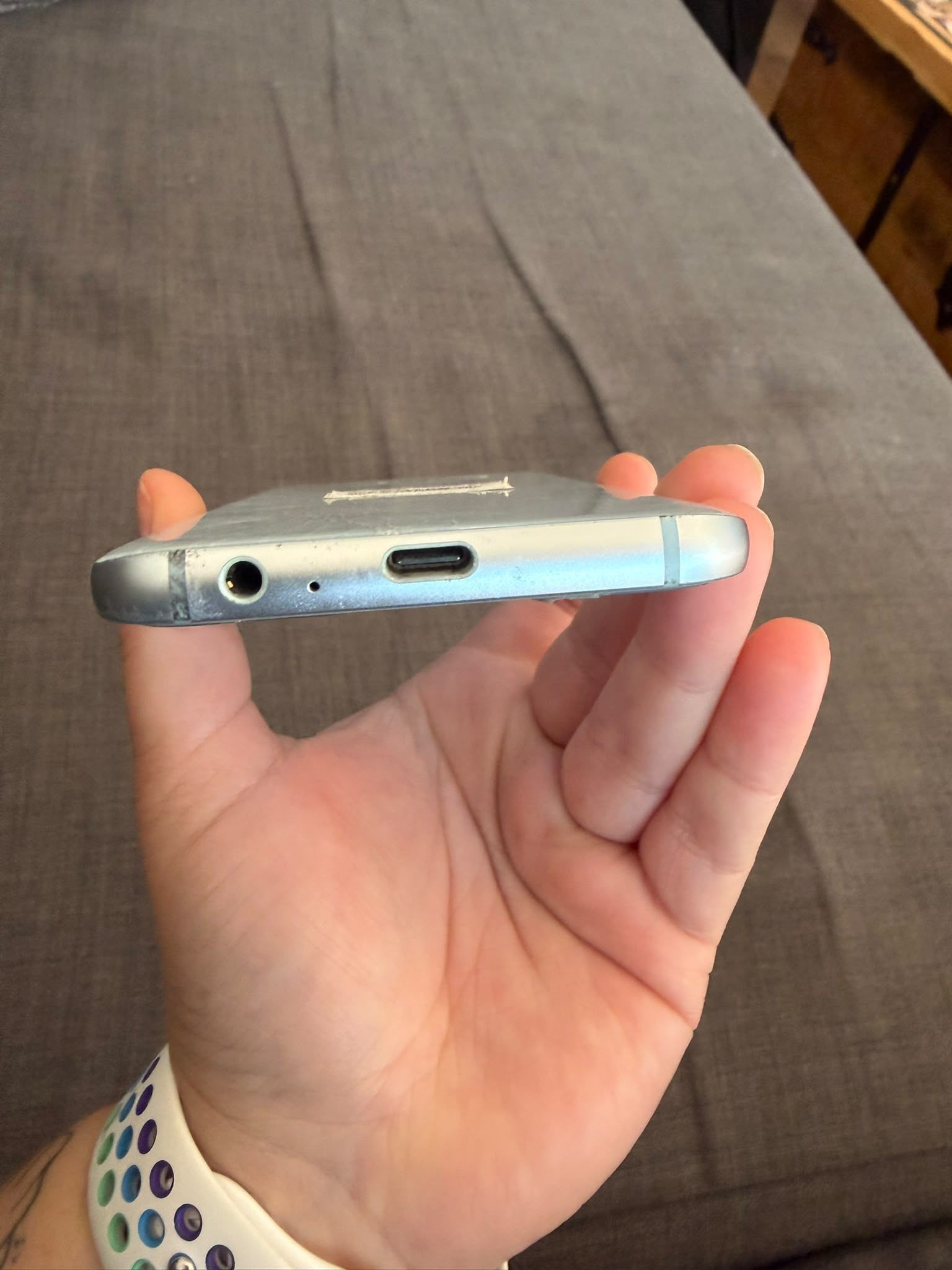 Samsung Galaxy A5 (2017) SM-A520W - photo 4