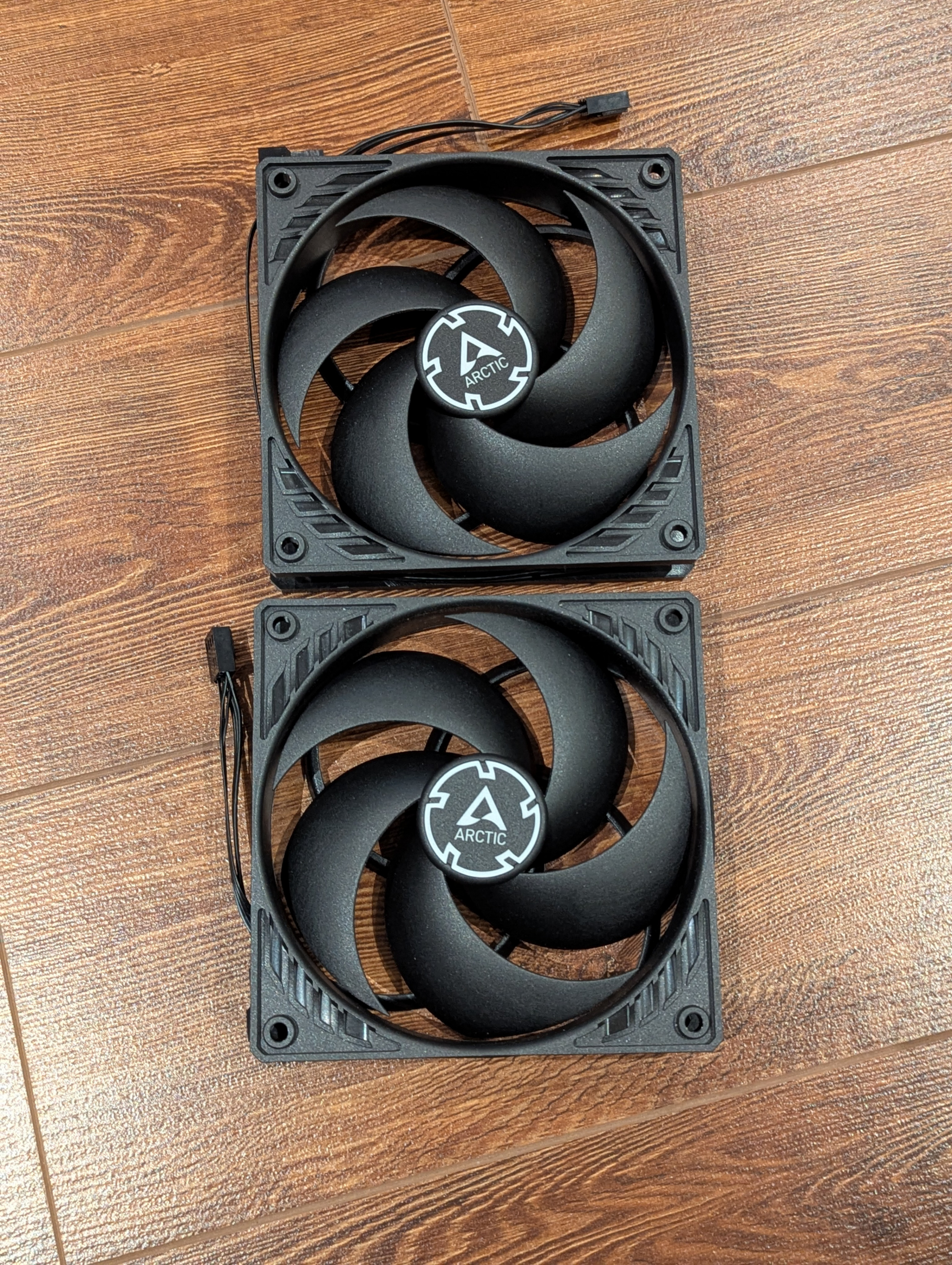 Arctic P12 PWM PST 120mm Case Fans