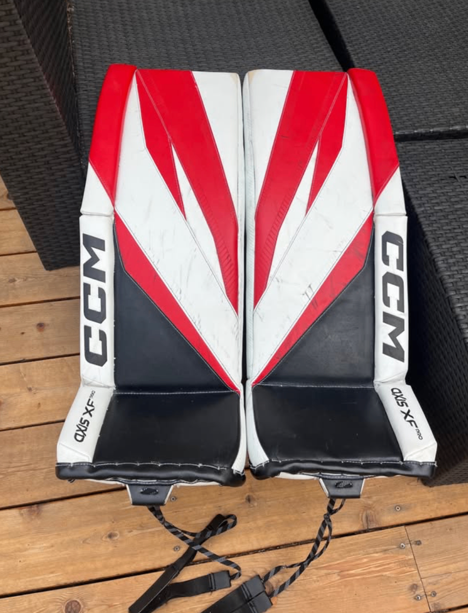 CCM Goalie Pads axis XF 33 +1.5