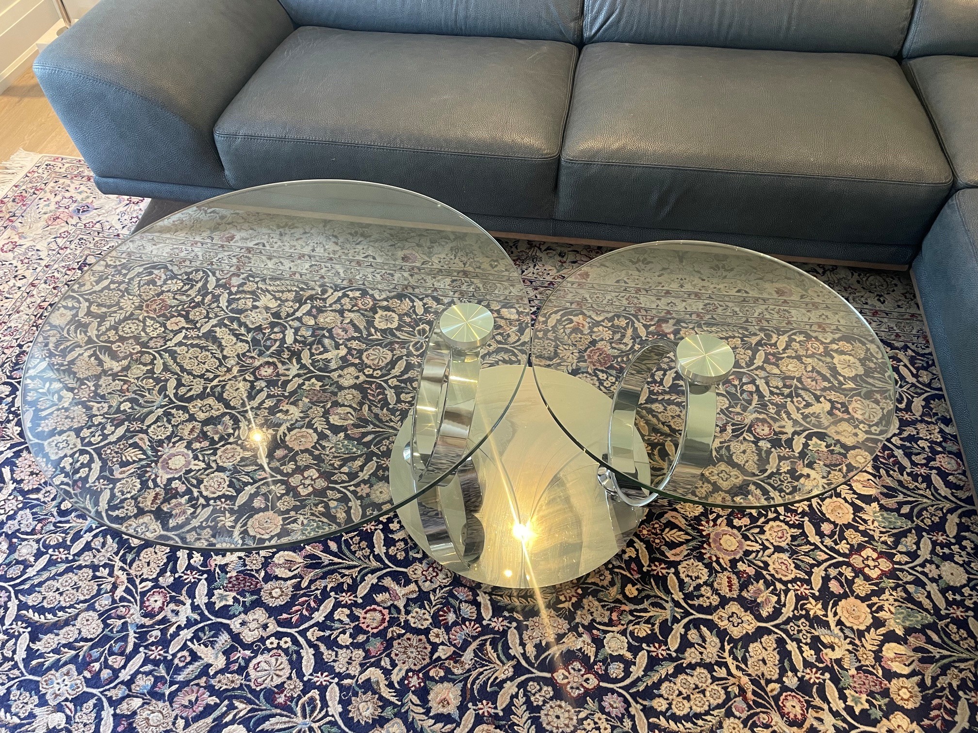Expandable Glass Coffee Table - photo 3