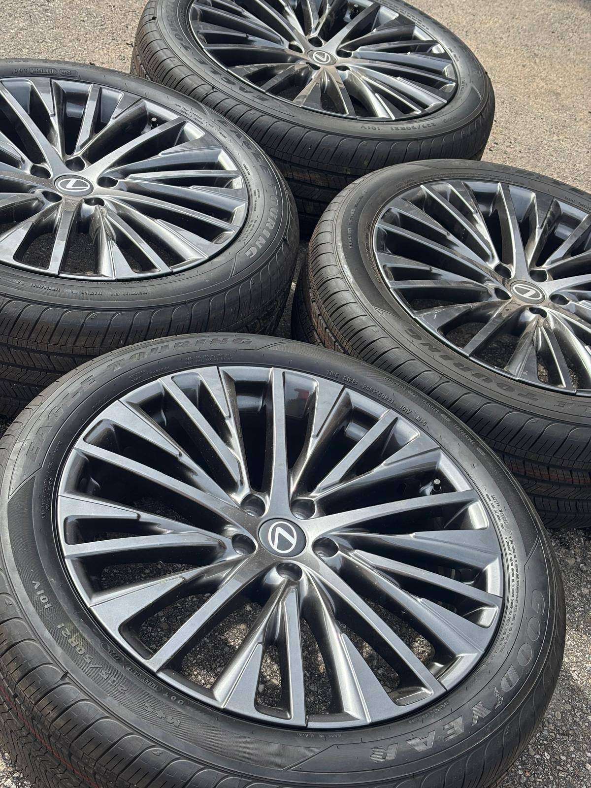NEW OEM 21”Lexus RX rims (5x114)+235/50/R21 Goodyear A/S+TPMS