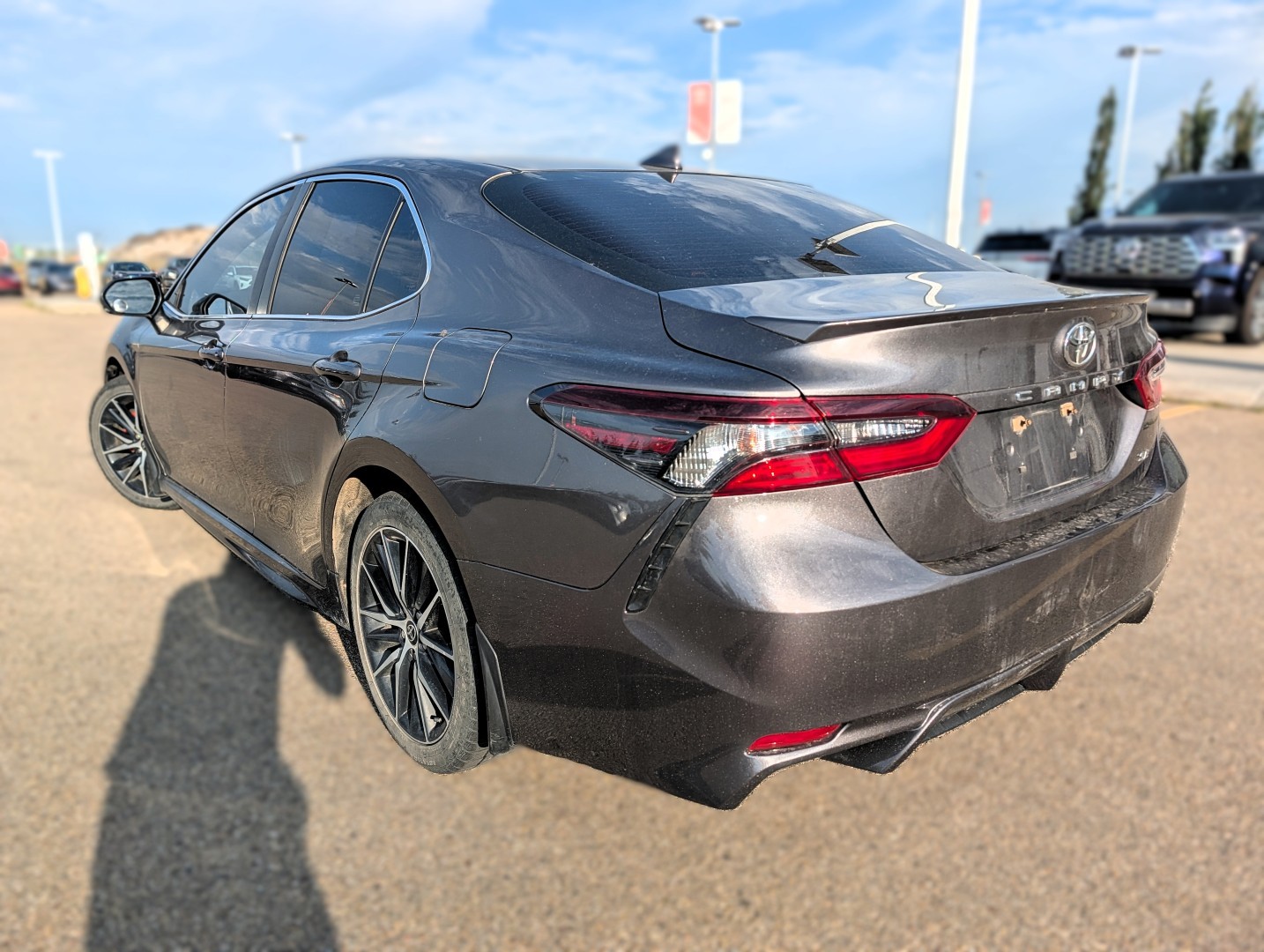 2021 Toyota Camry - photo 3