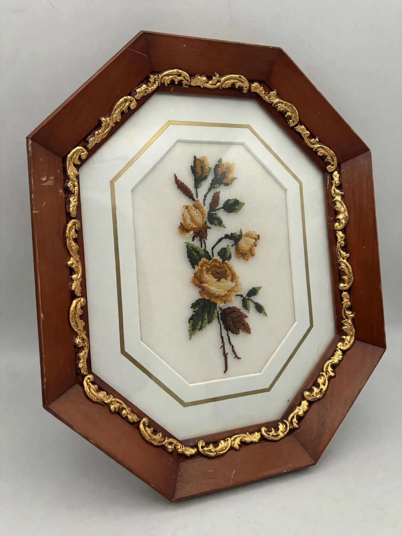 Vintage Floral Needlepoint Framed Art Set of 2 Octagonal - photo 2