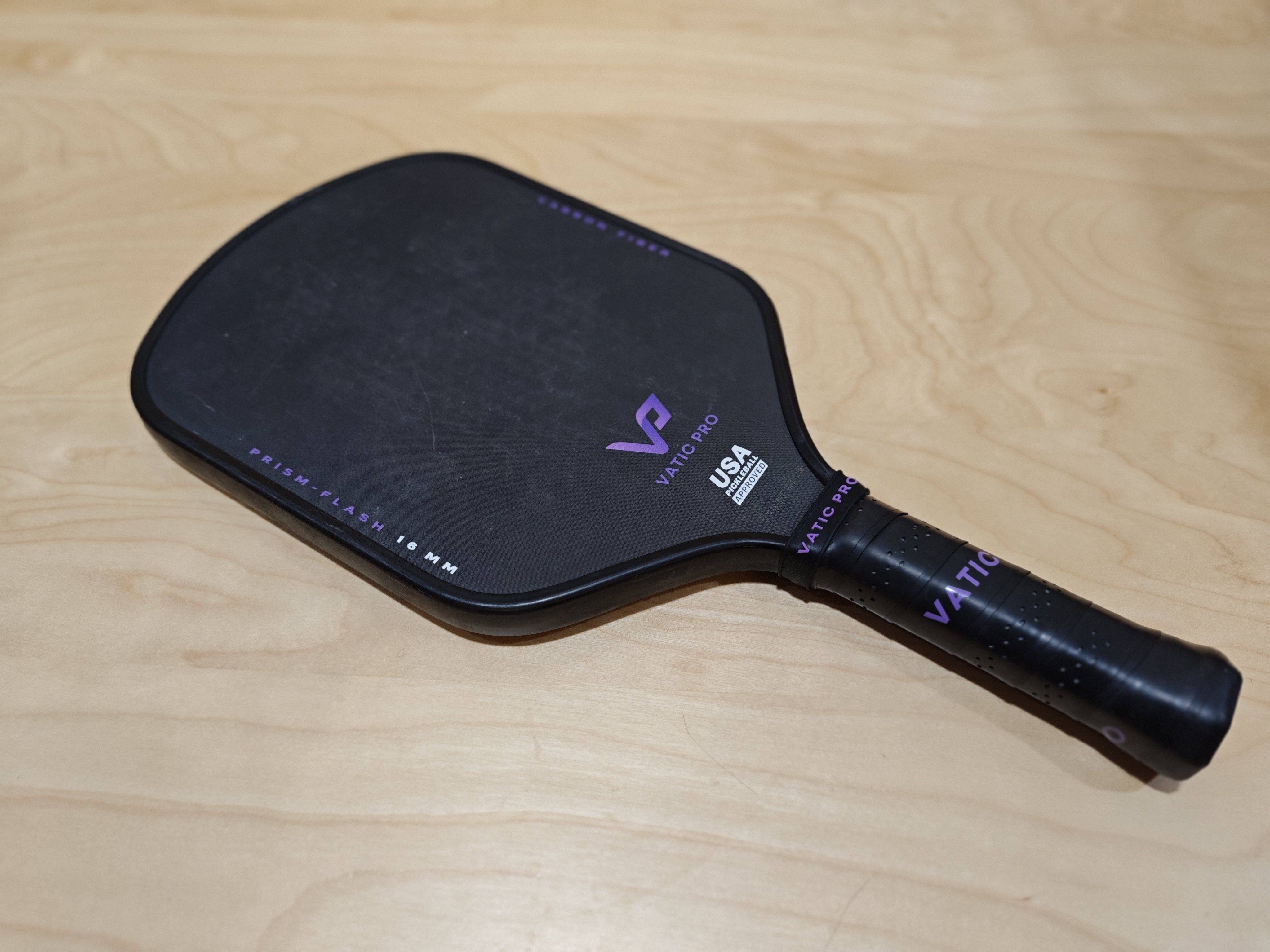 Vatic Pro Prism Flash 16mm Pickleball Paddle - Carbon Fiber