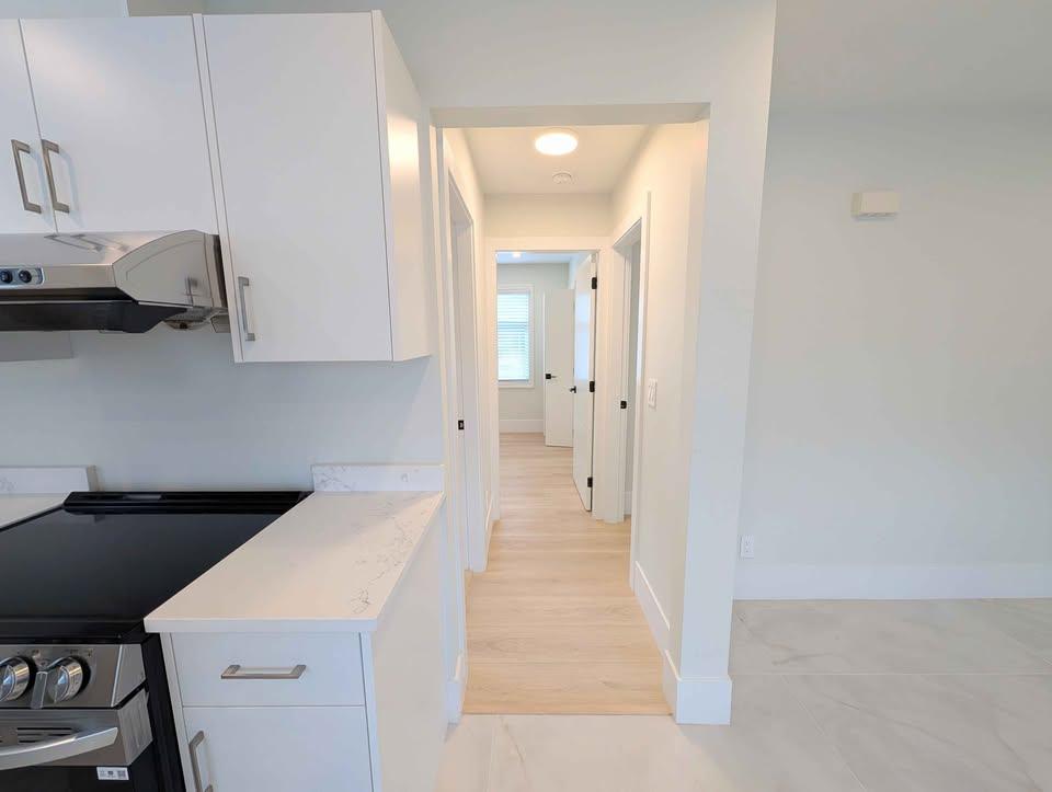 2 Beds 1 Bath - House in Middlegate Metrotown - photo 4
