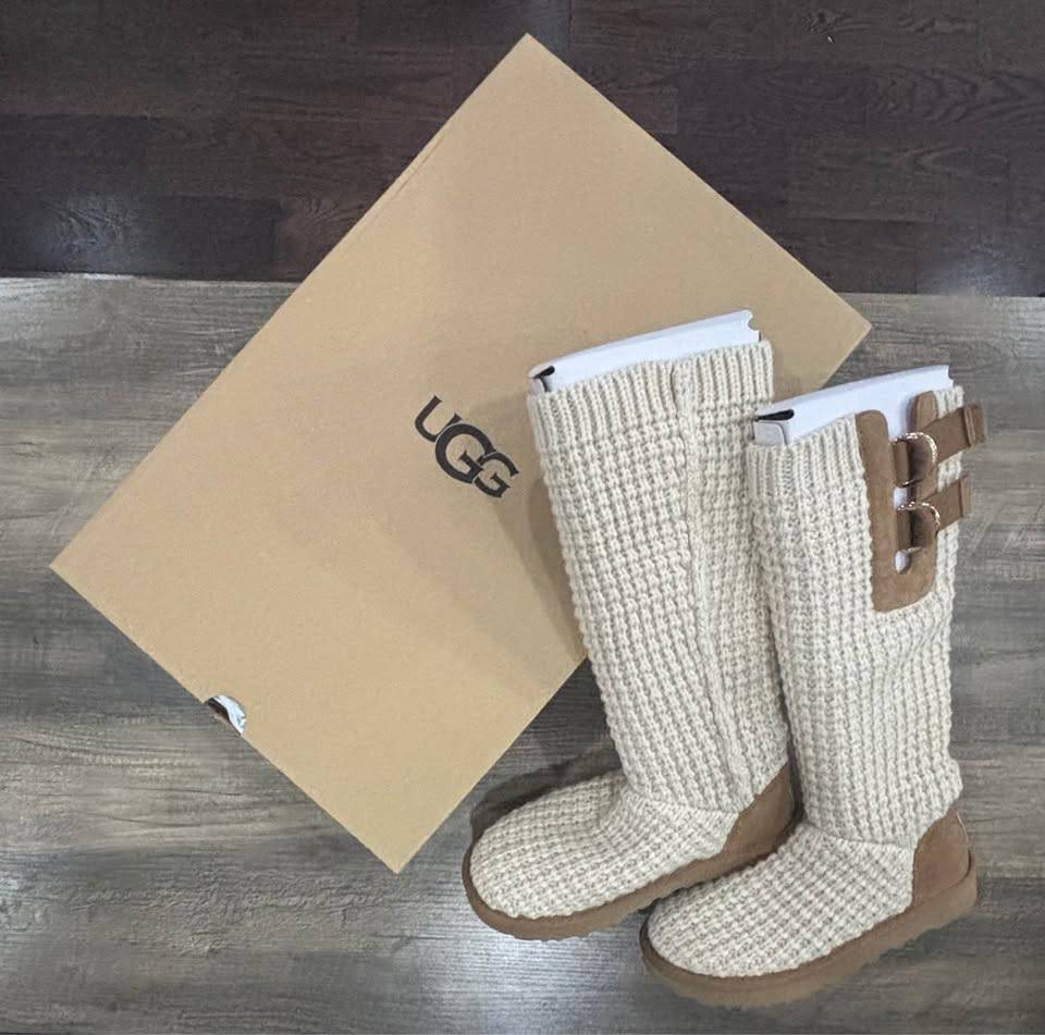 BNIB UGG Classic Solene Tall Convertible Boots - US 5