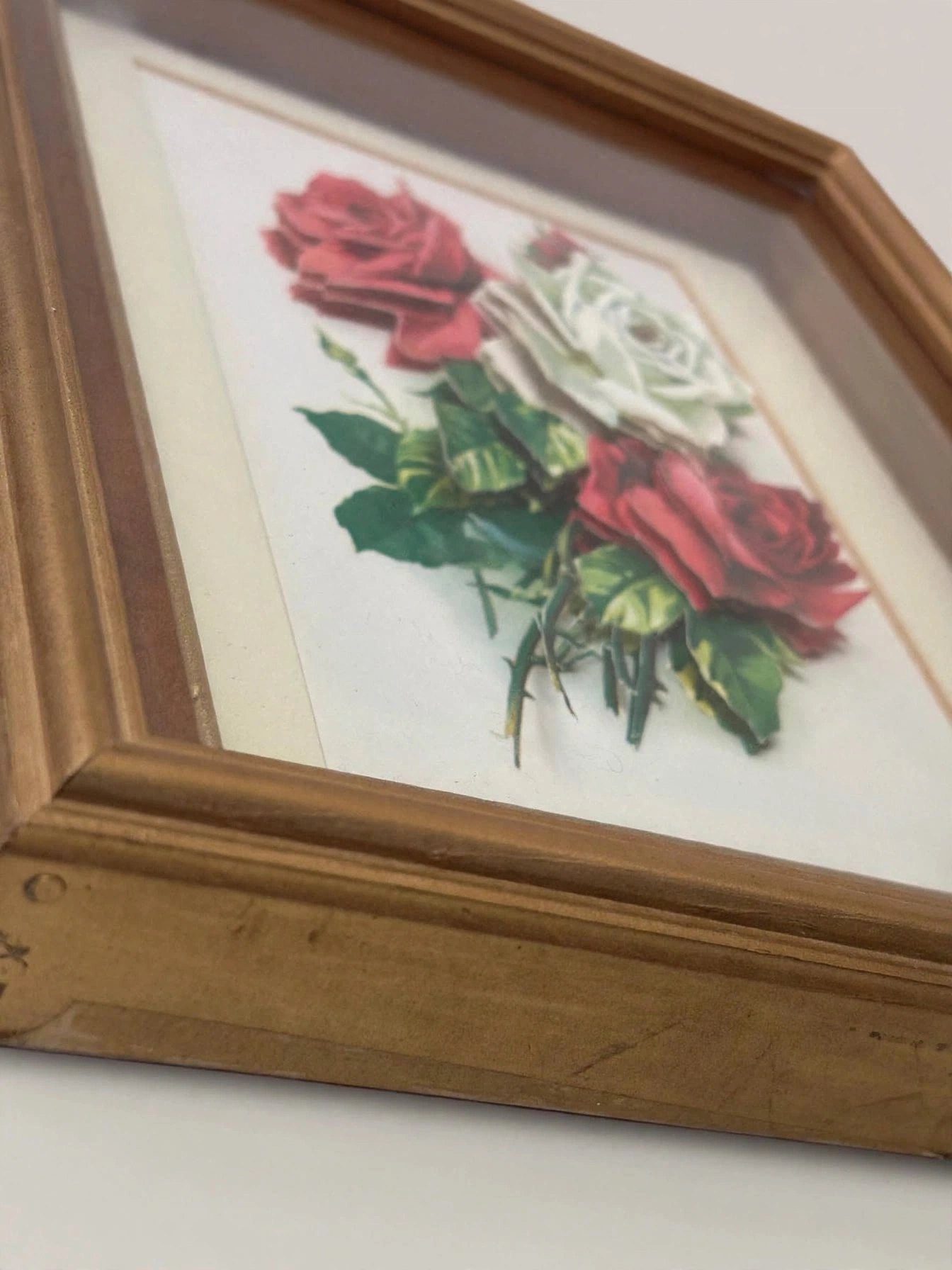 Vintage 3D Paper Tole Rose Bouquet Artwork Gold Wood Frame - photo 3