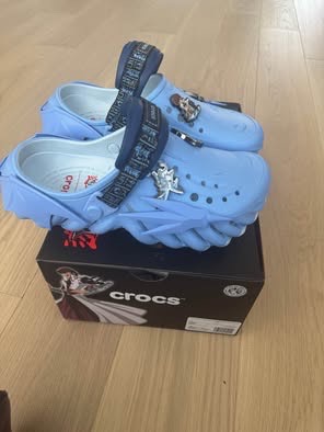 Crocs x Yu-Gi-Oh! Blue-Eyes White Dragon — Size 6 | TRADE ONLY