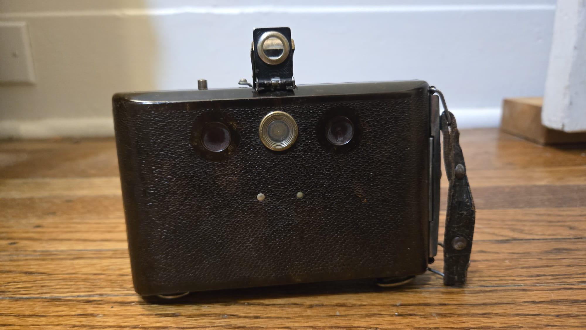 German F. Deckel München (Munich) Compur Shutter  Folding Camera - photo 2