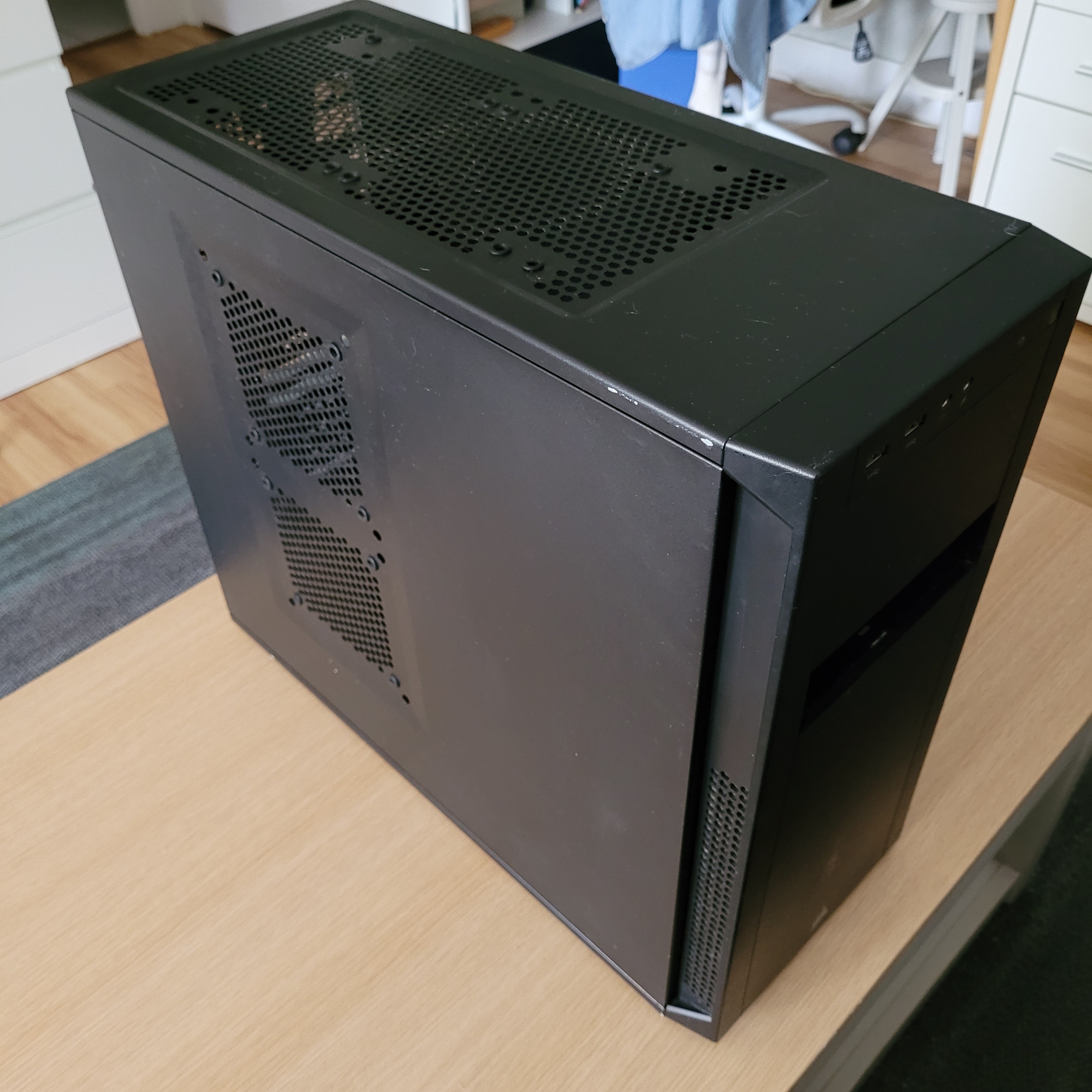 ATX Mid-Tower PC CASE