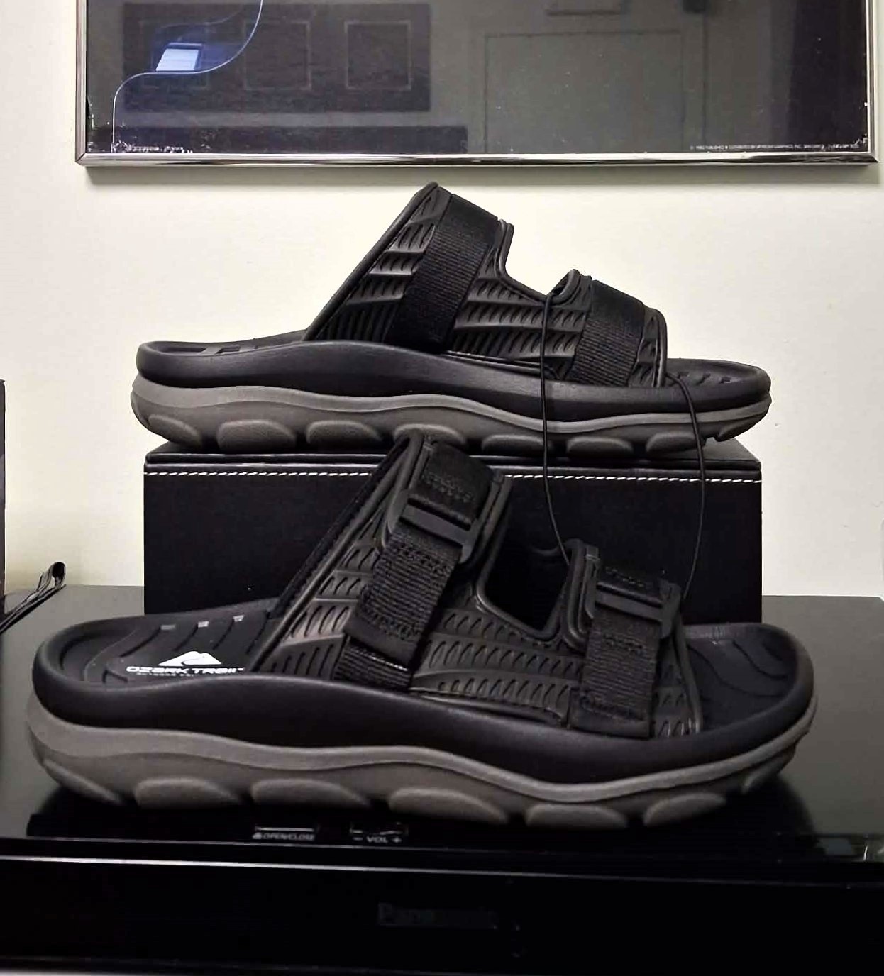 Brand New Ozark Trail Men’s Sport Slide Sandals – Black Size 7