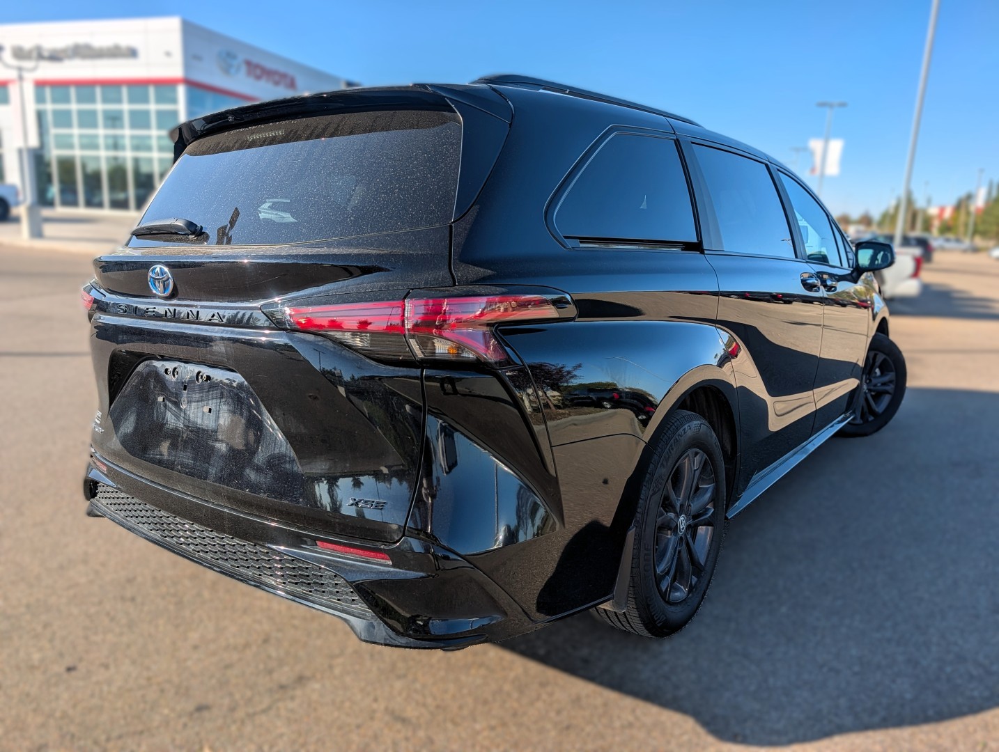 2025 Toyota Sienna - photo 5