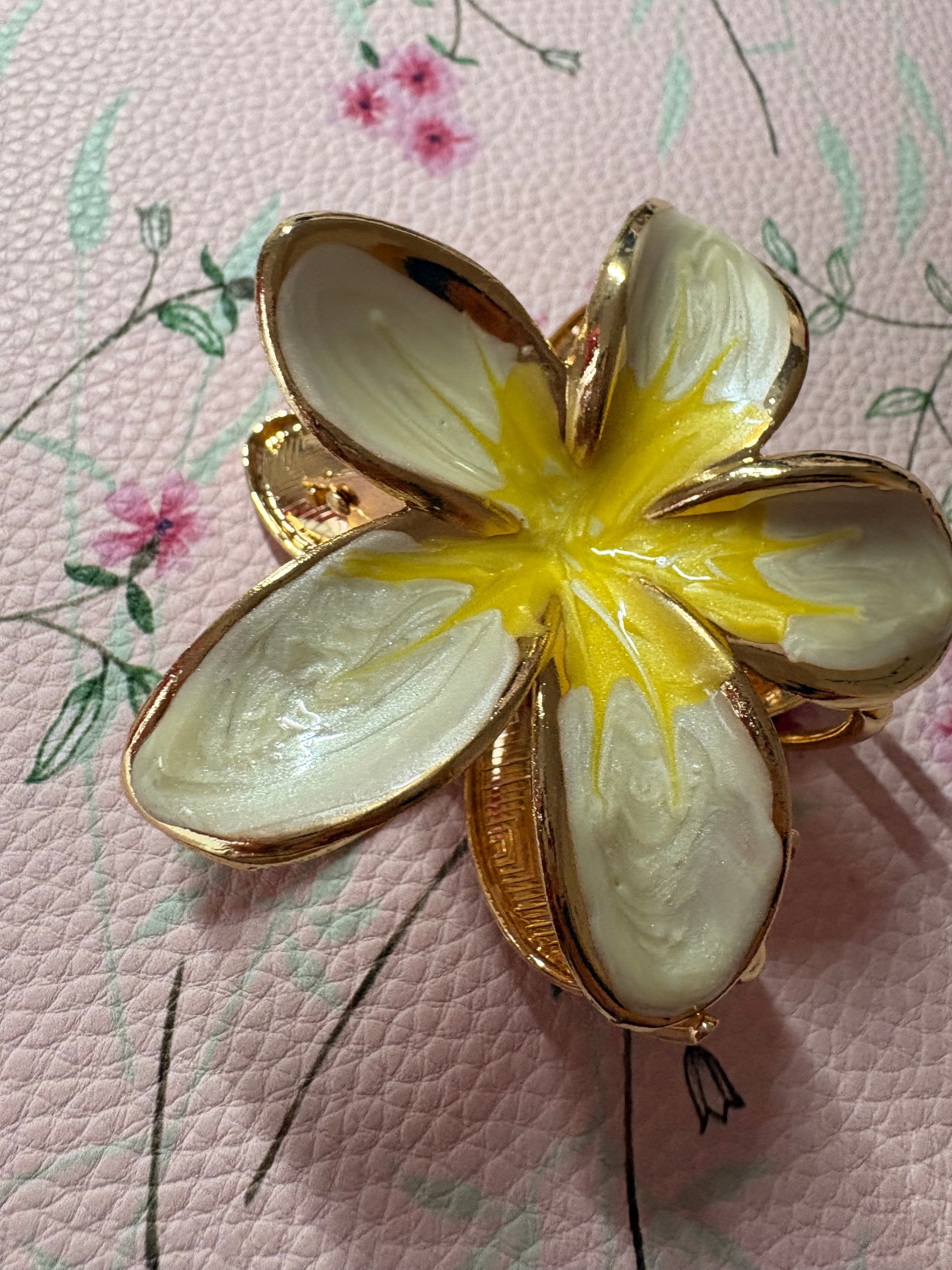 White & Yellow Plumeria Flower Hair Clip – Gold-Tone Trim - photo 3