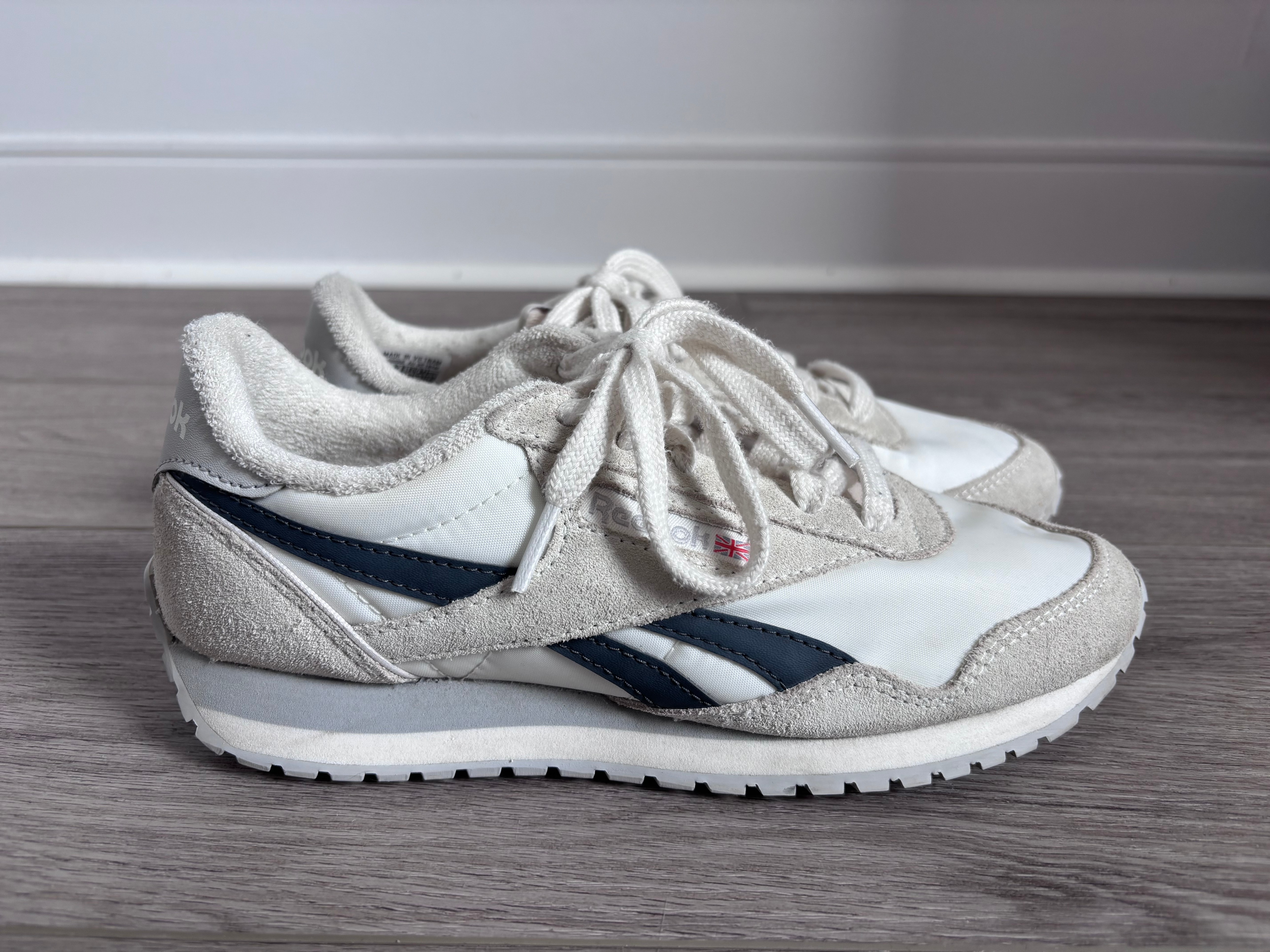 Reebok Sneakers