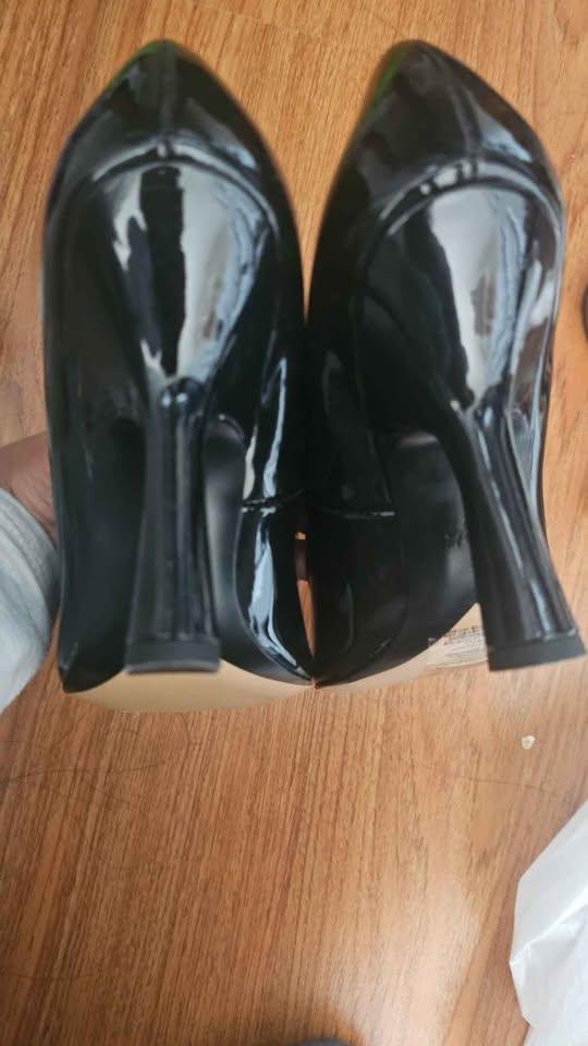 Selling almost new H&M shoes - photo 2