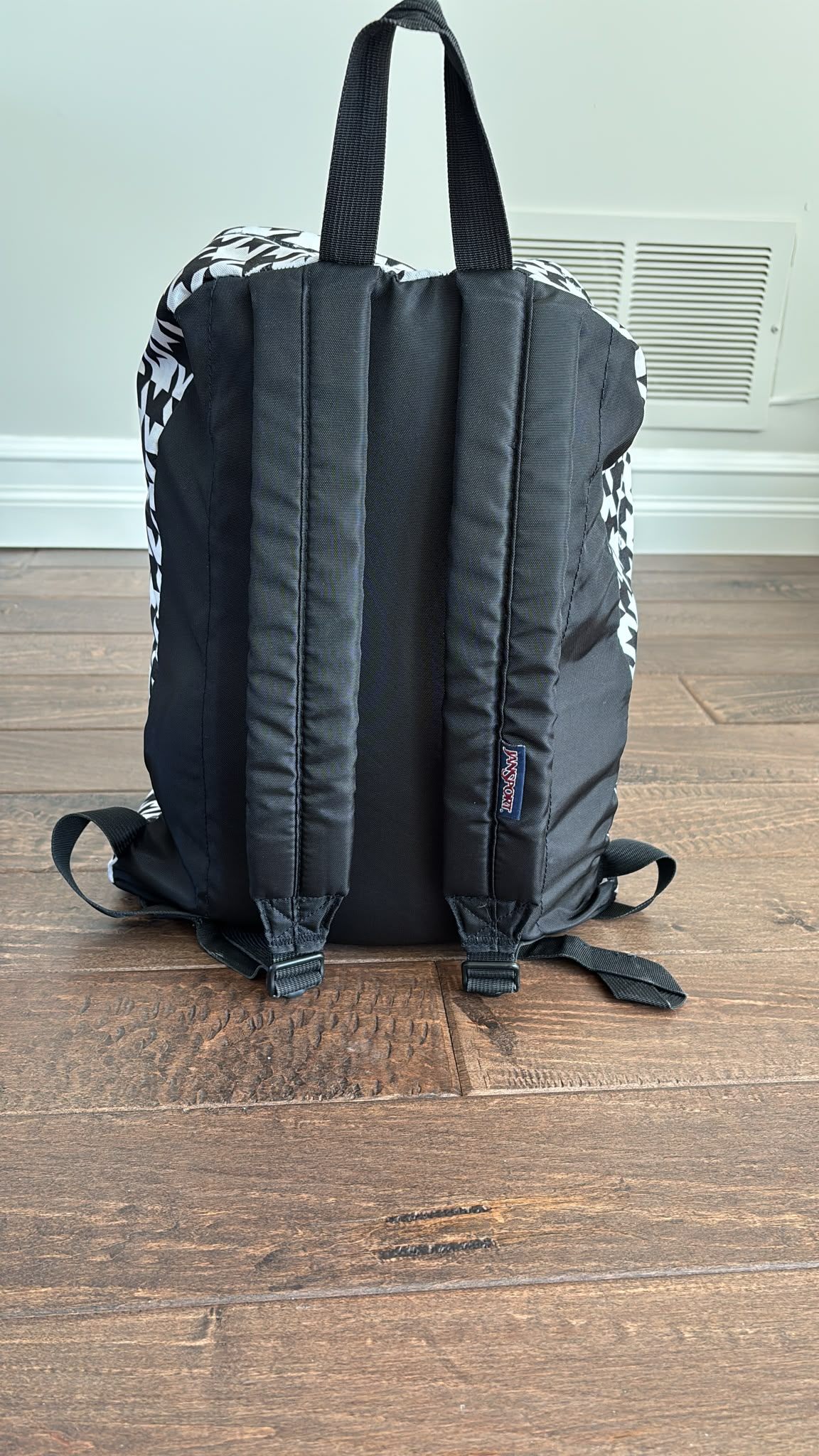 Jansport Backpack with a Houndstooth Pattern - photo 3