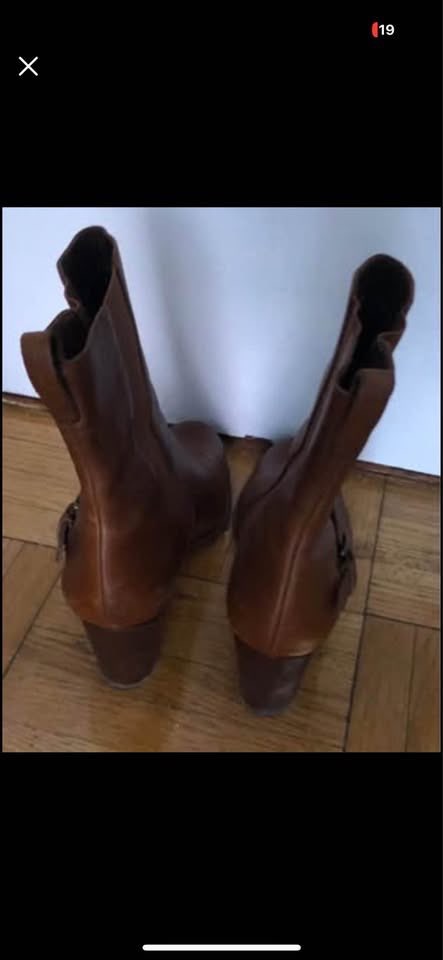 Cole Haan boots - New condition - Women's size 10.5 - photo 4