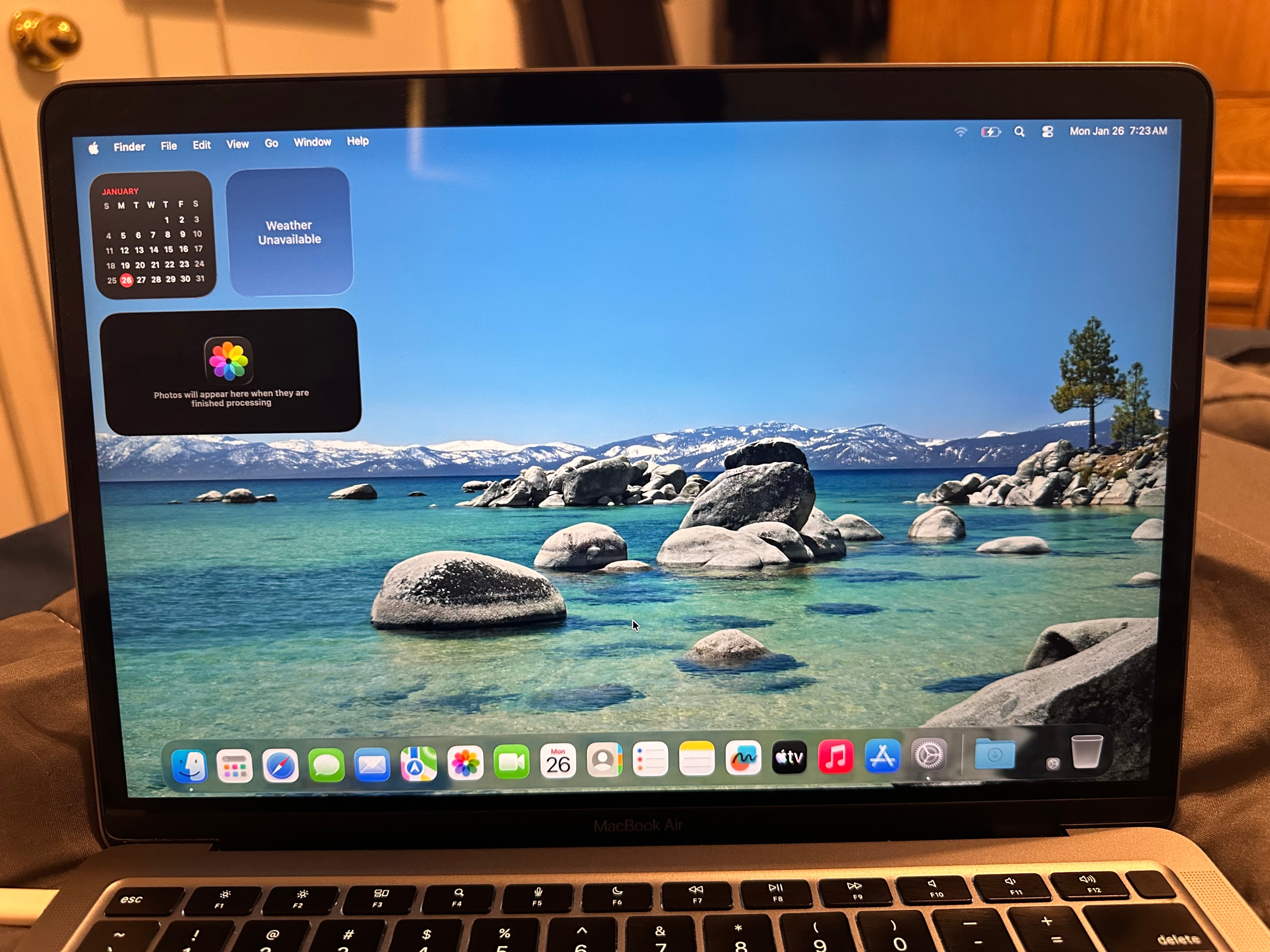 MacBook Air M1 (2020) – 13", 8GB RAM, 256GB SSD – Space Gray - photo 2