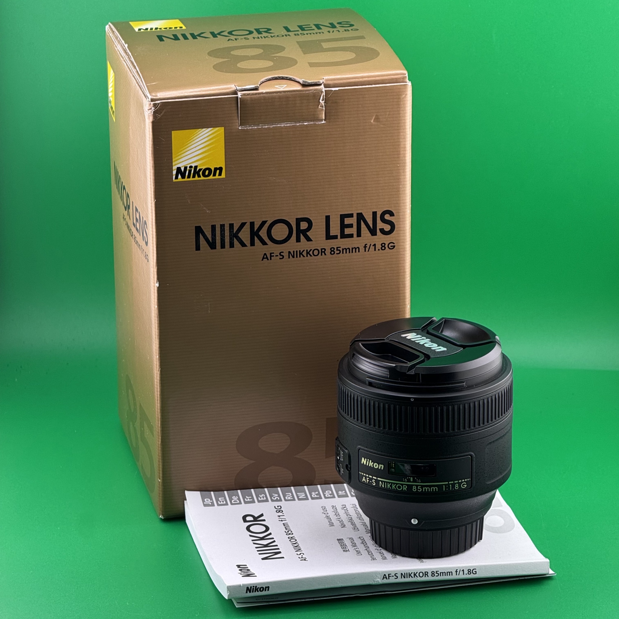 Nikon AF-S NIKKOR 85mm f/1.8G - F-mount - Like New