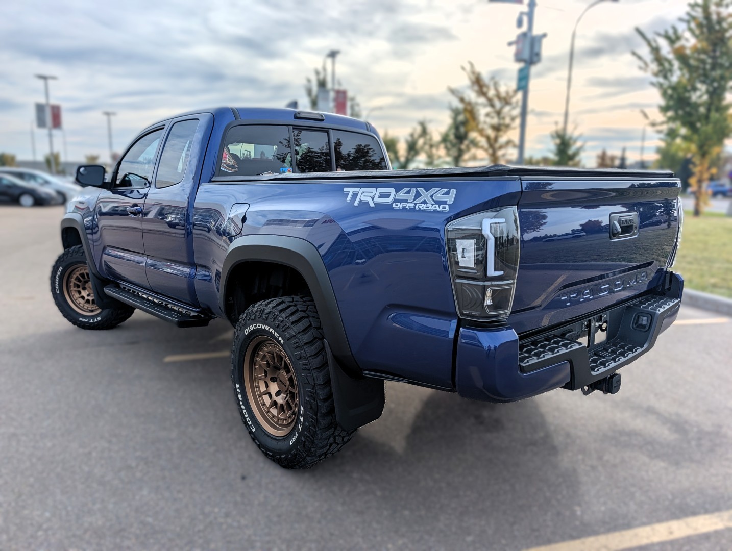 2023 Toyota Tacoma - photo 4