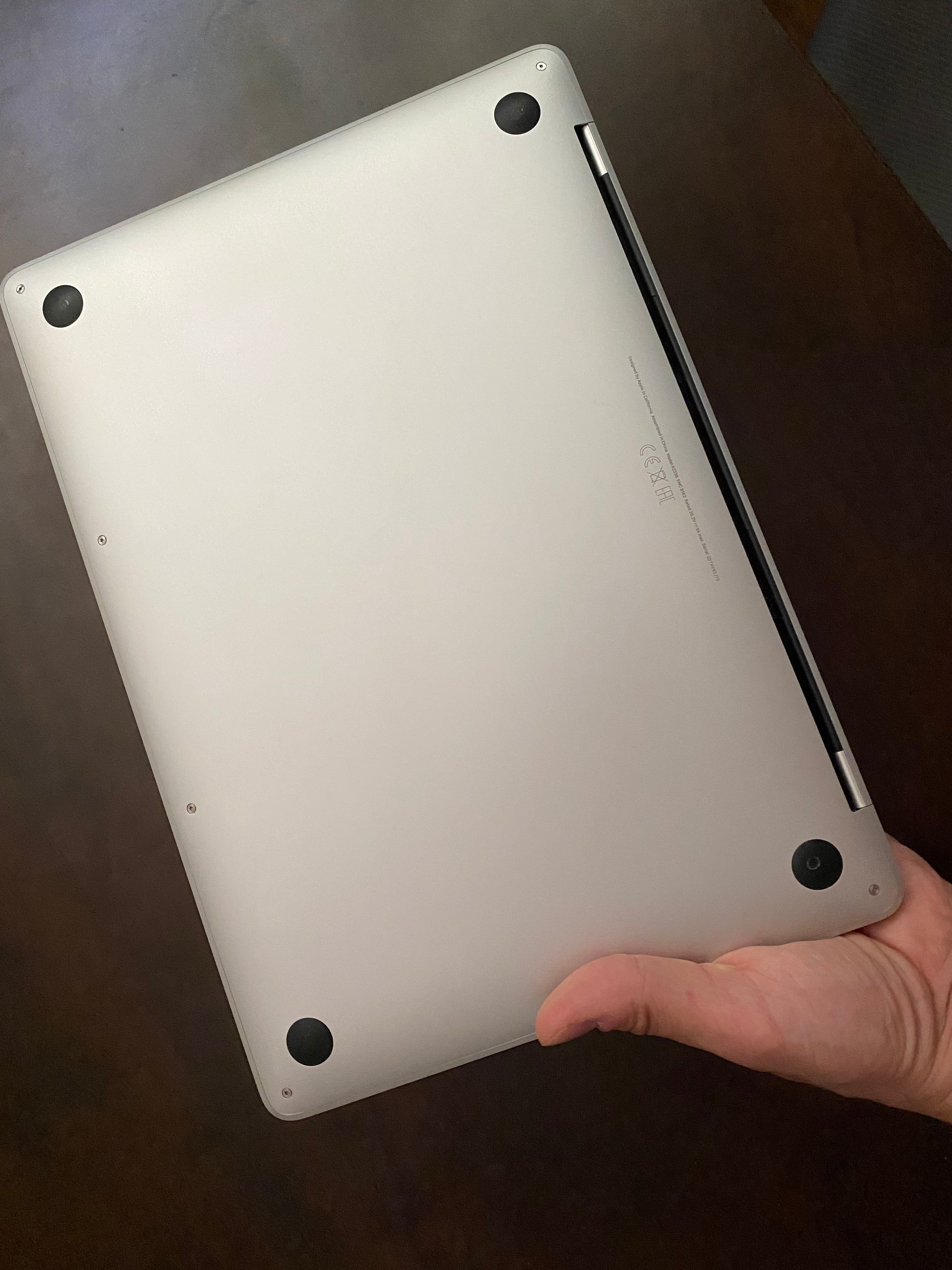 MacBook Pro 13-inch M2, (2022) 16GB RAM, 256GB - photo 3