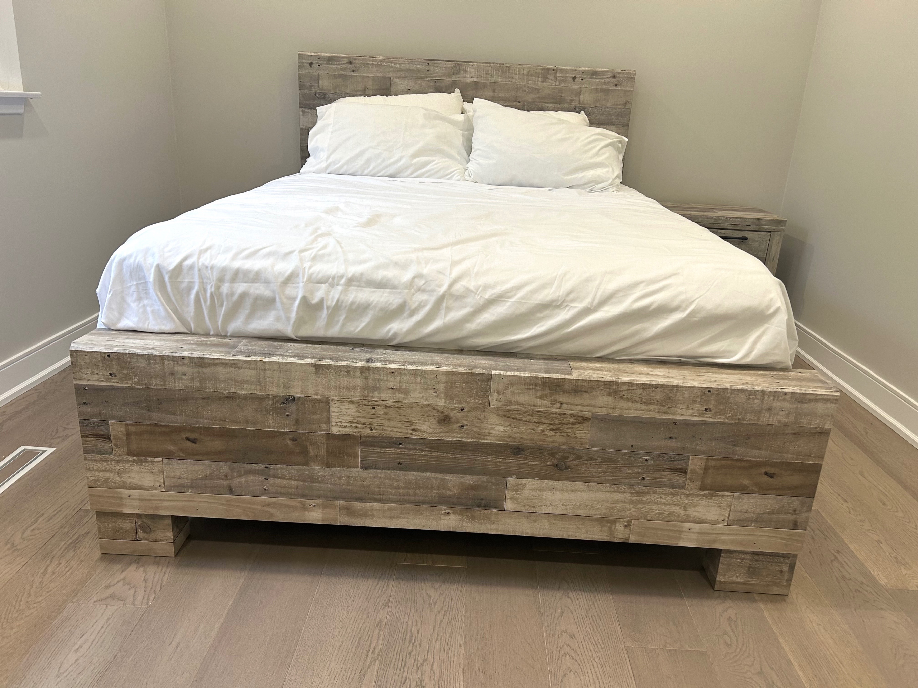 Effie Exclusive Queen Panel Bedframe with Nightstand - photo 4