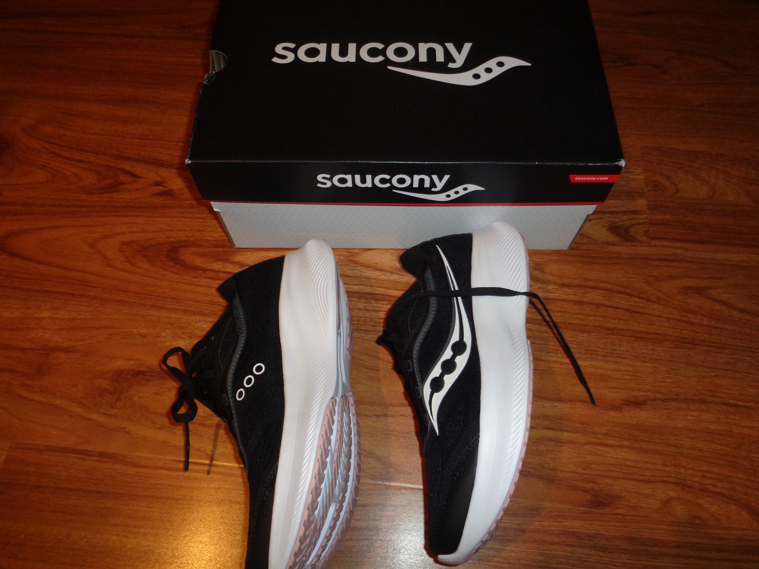 Women's Saucony Cohesion 18