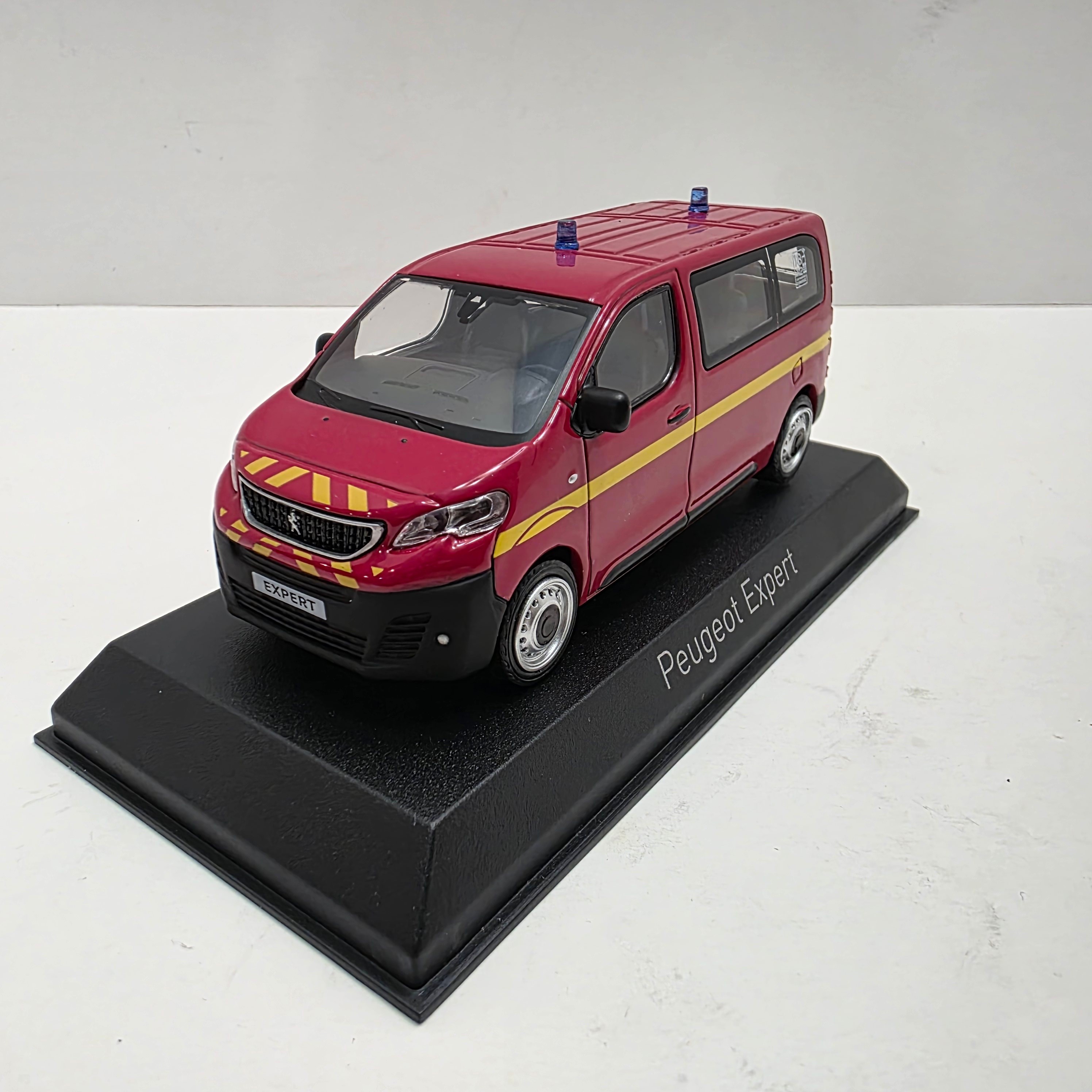 Peugeot Expert Pompiers Fire Department Norev Die-Cast Car 1:43 - photo 2