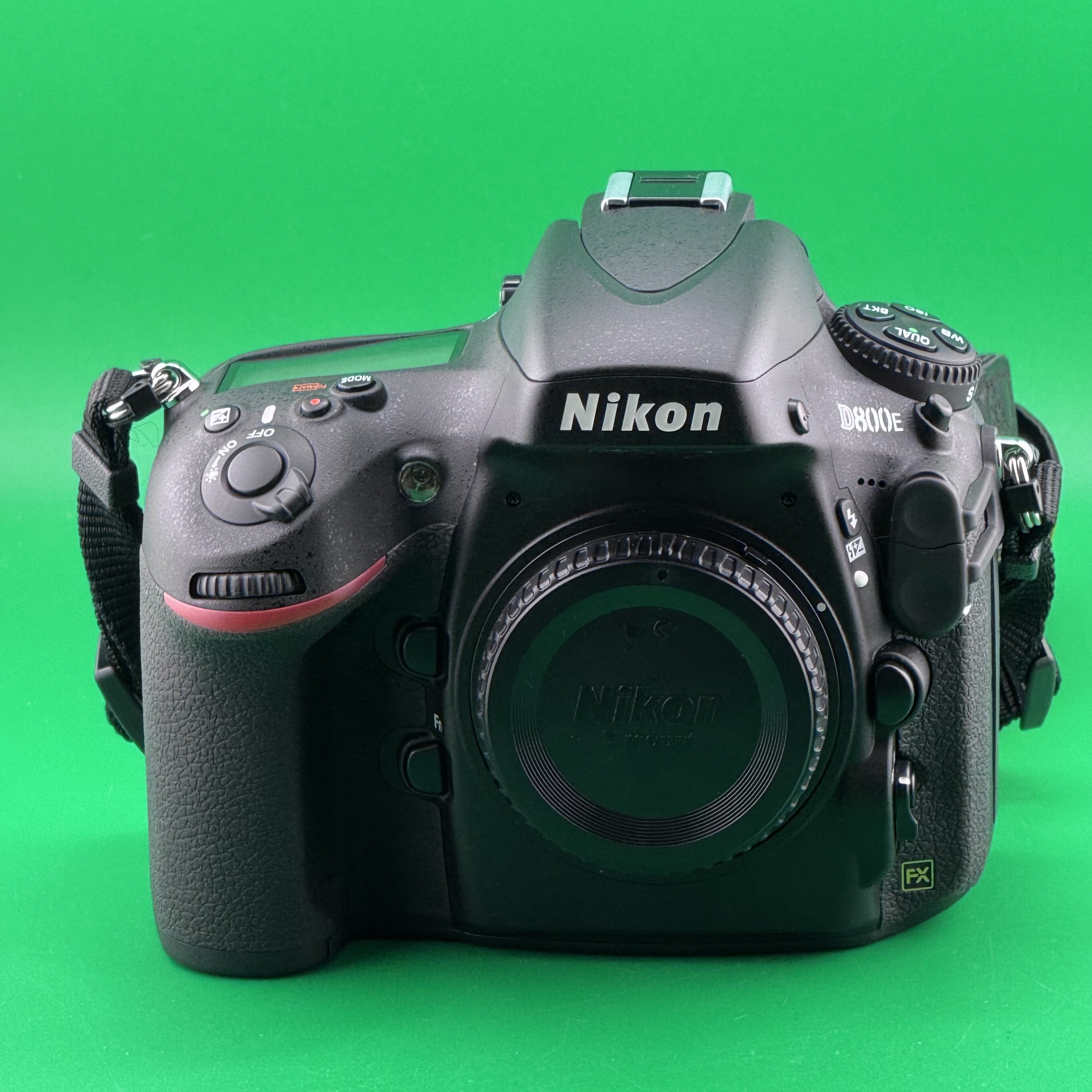 Nikon D800E - Body Only - DSLR Camera - Like New - photo 3