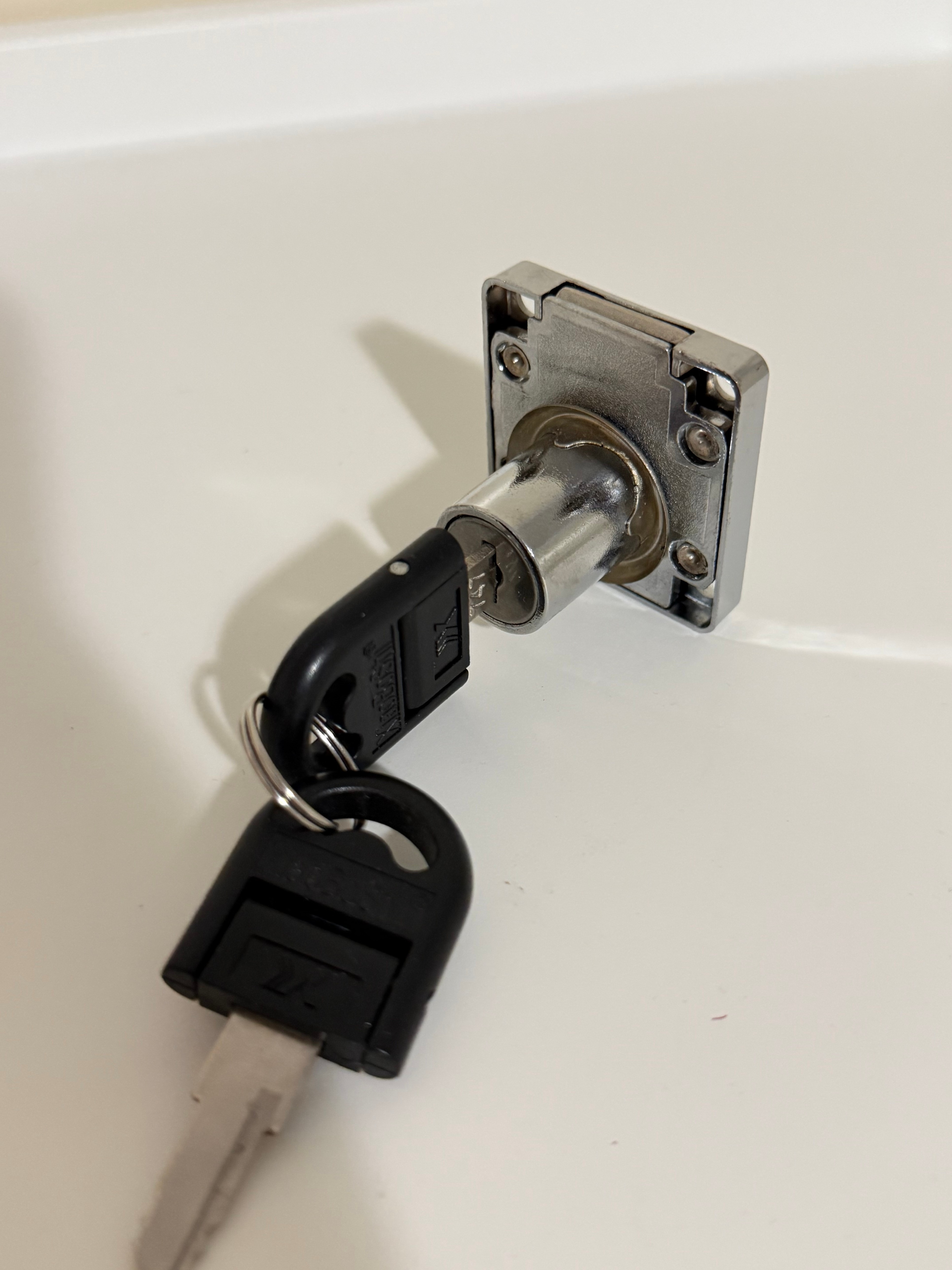 Cabinet / Drawer Lock with 2 Keys - photo 2
