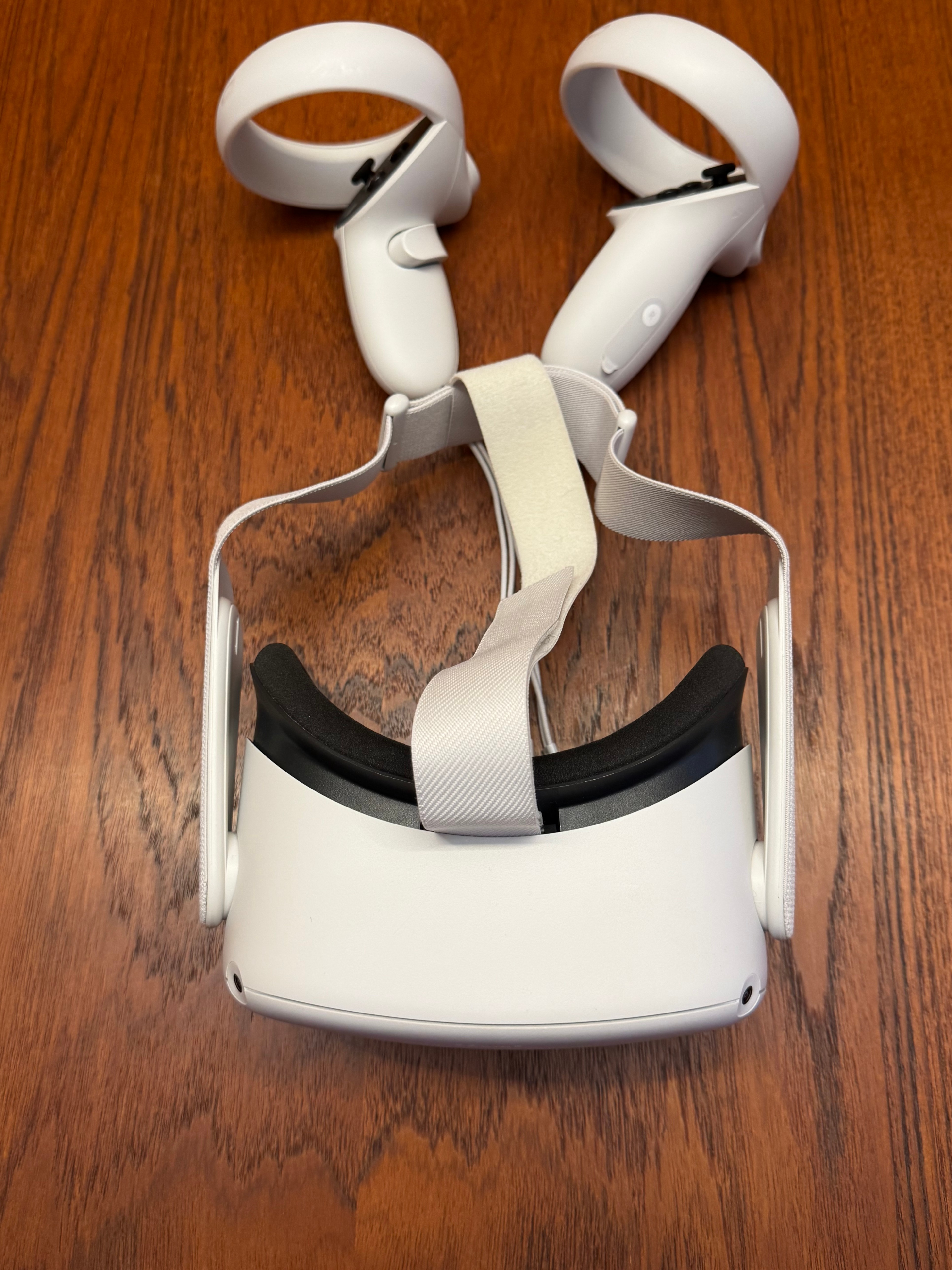 Oculus Quest 2 64GB VR Headset + Touch Controllers
