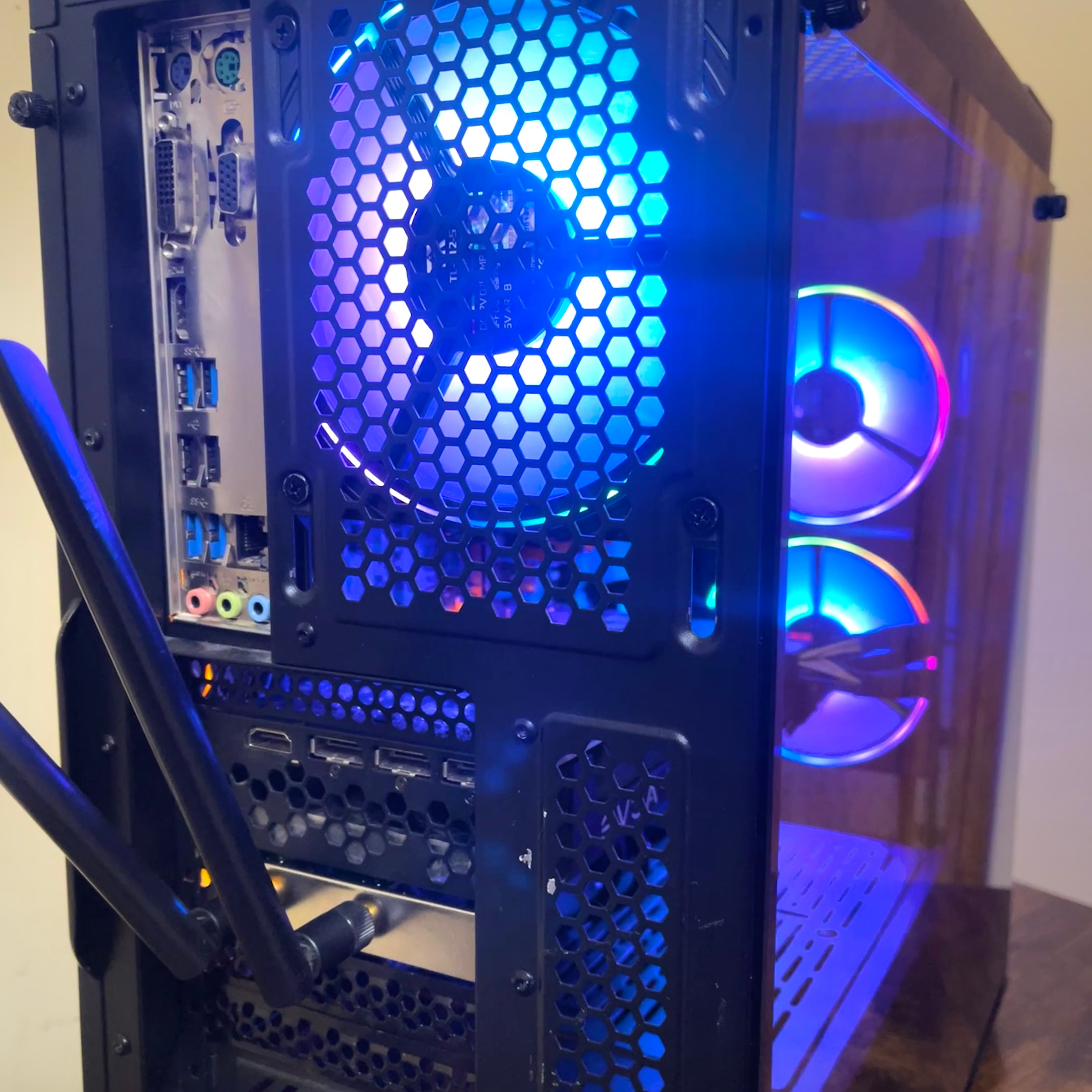Gaming PC – RTX 3060 Ryzen 5, 1TB SSD, Wi-Fi - photo 2
