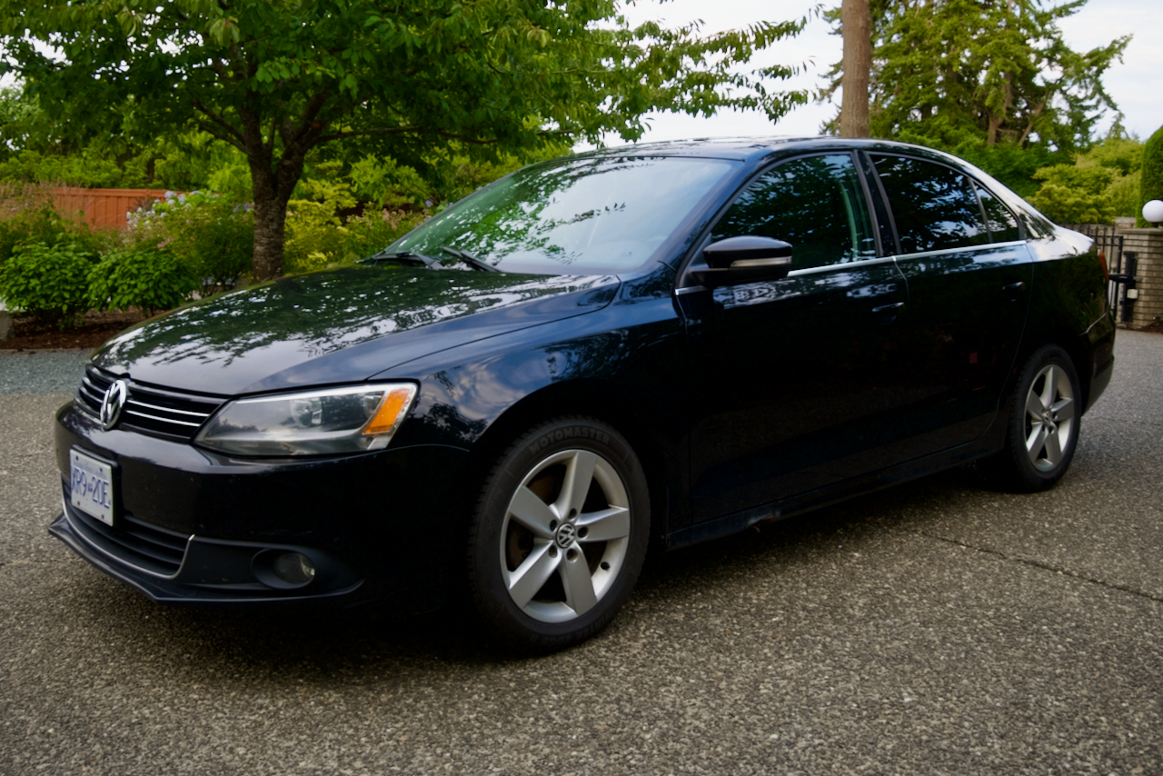2011 VW Jetta SEL 220k, rockers rusted through, mechanic special