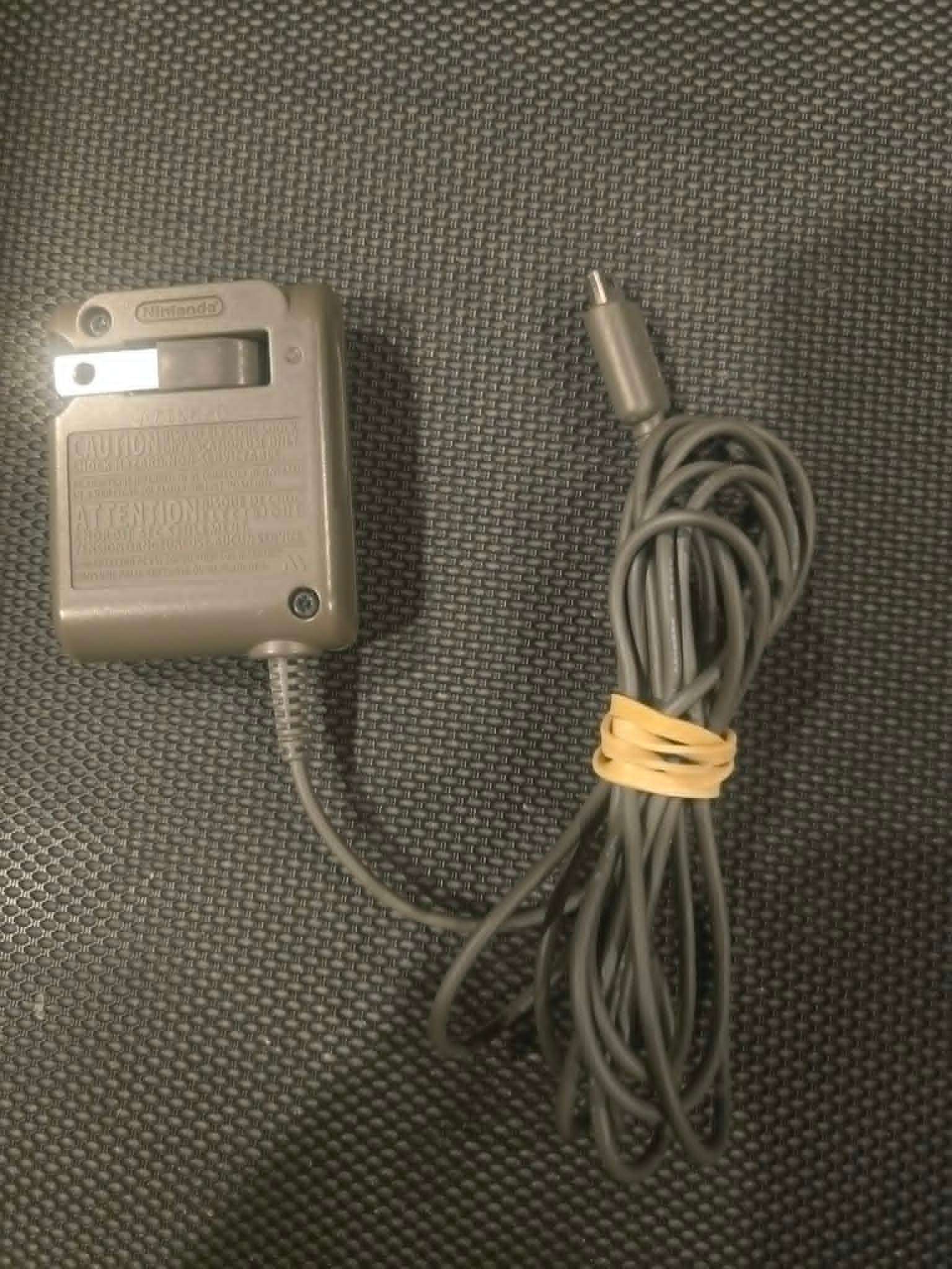 Official Nintendo DS Lite Charger - photo 2