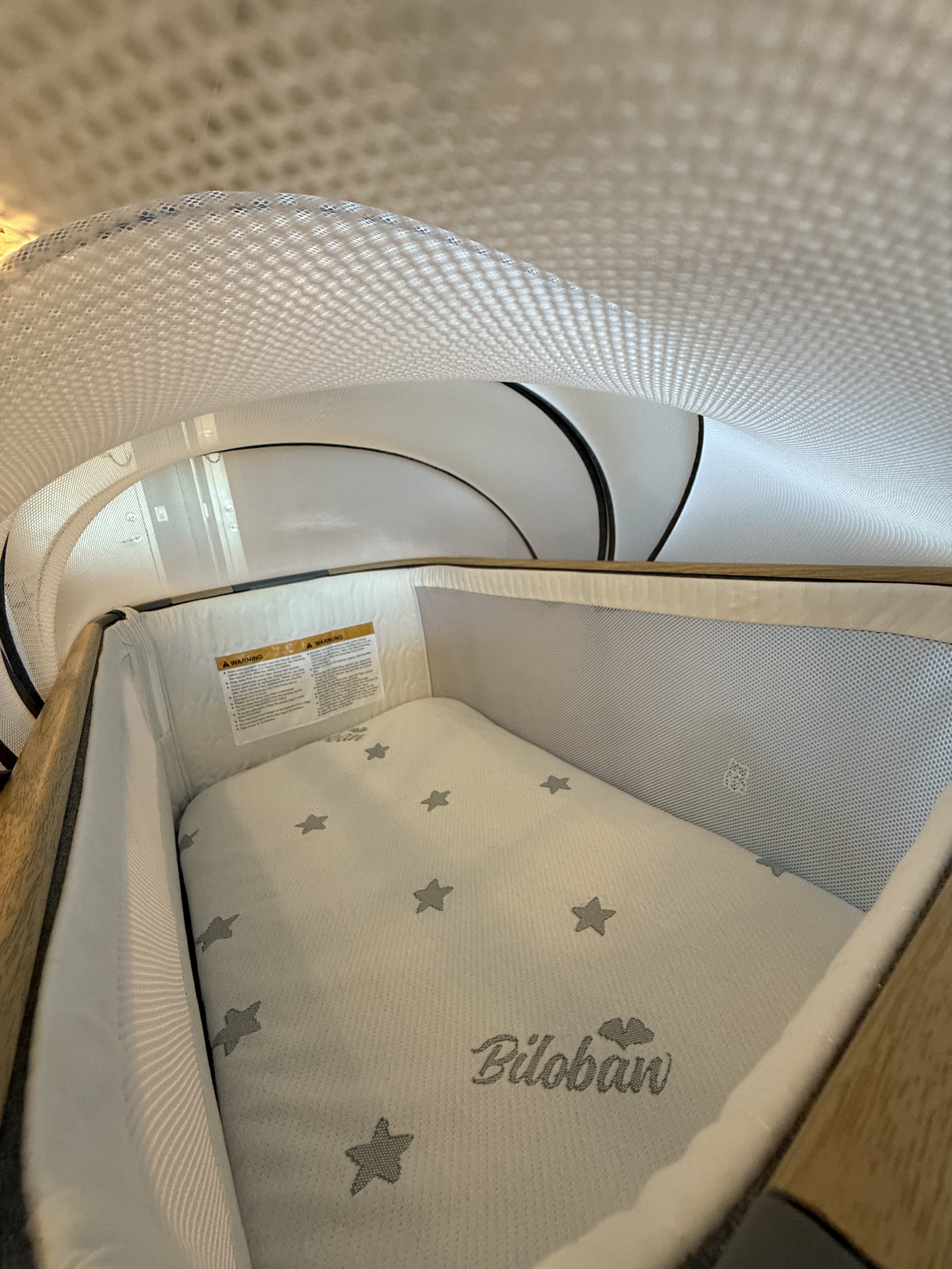 Maydolly 3-in-1 Baby Bassinet Bedside Sleeper - photo 4