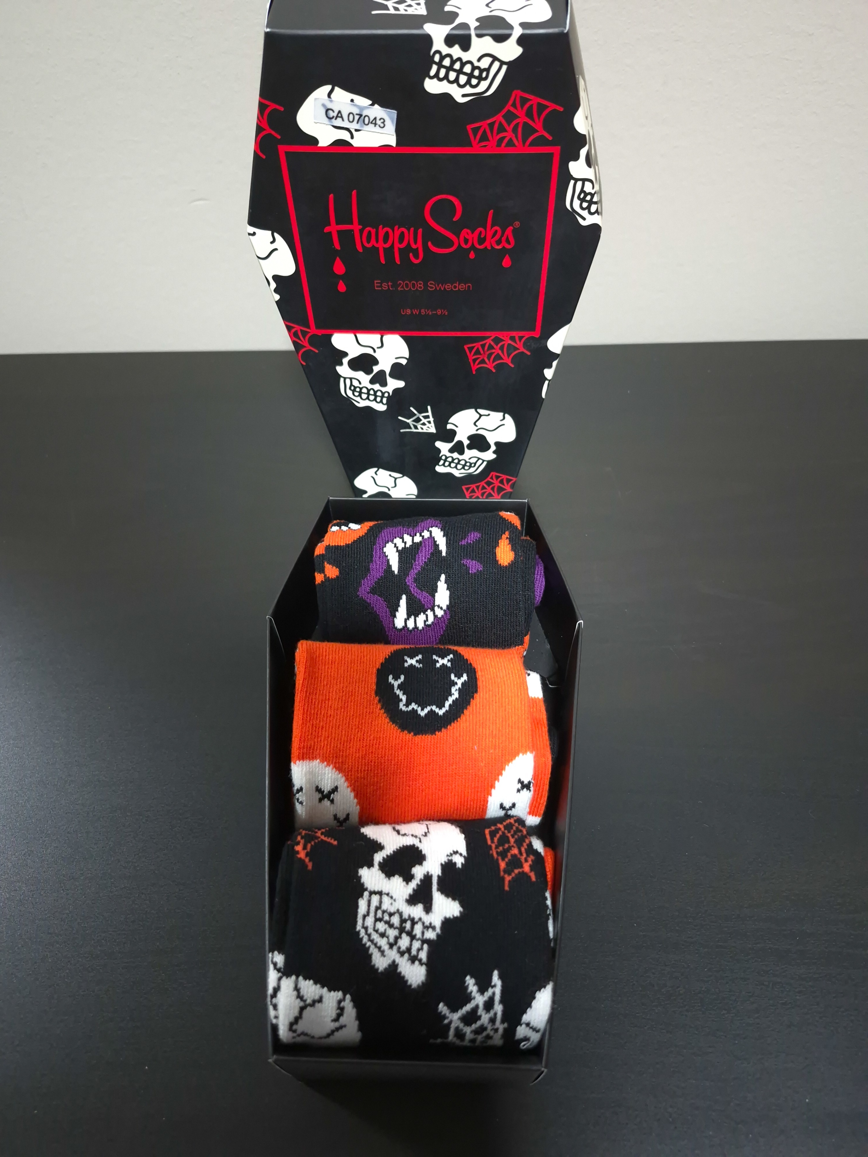 New! Unisex HAPPY SOCKS HALLOWEEN Gift Box of 3 Crew Socks
