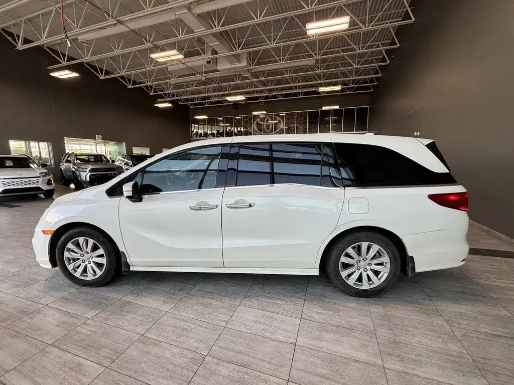 2018 Honda Odyssey - photo 3