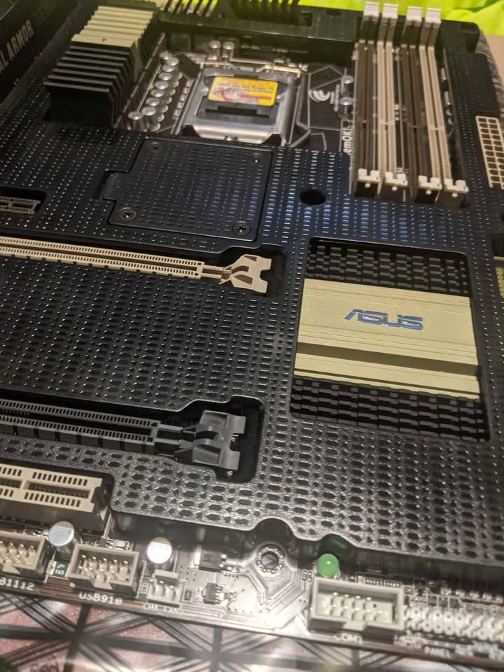 ASUS TUF Sabertooth P67 + Intel Core i7-2600 Bundle – Mint - photo 5