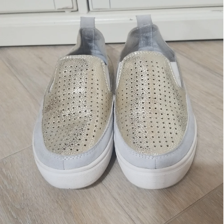 Bernie Mev Gold Shoes