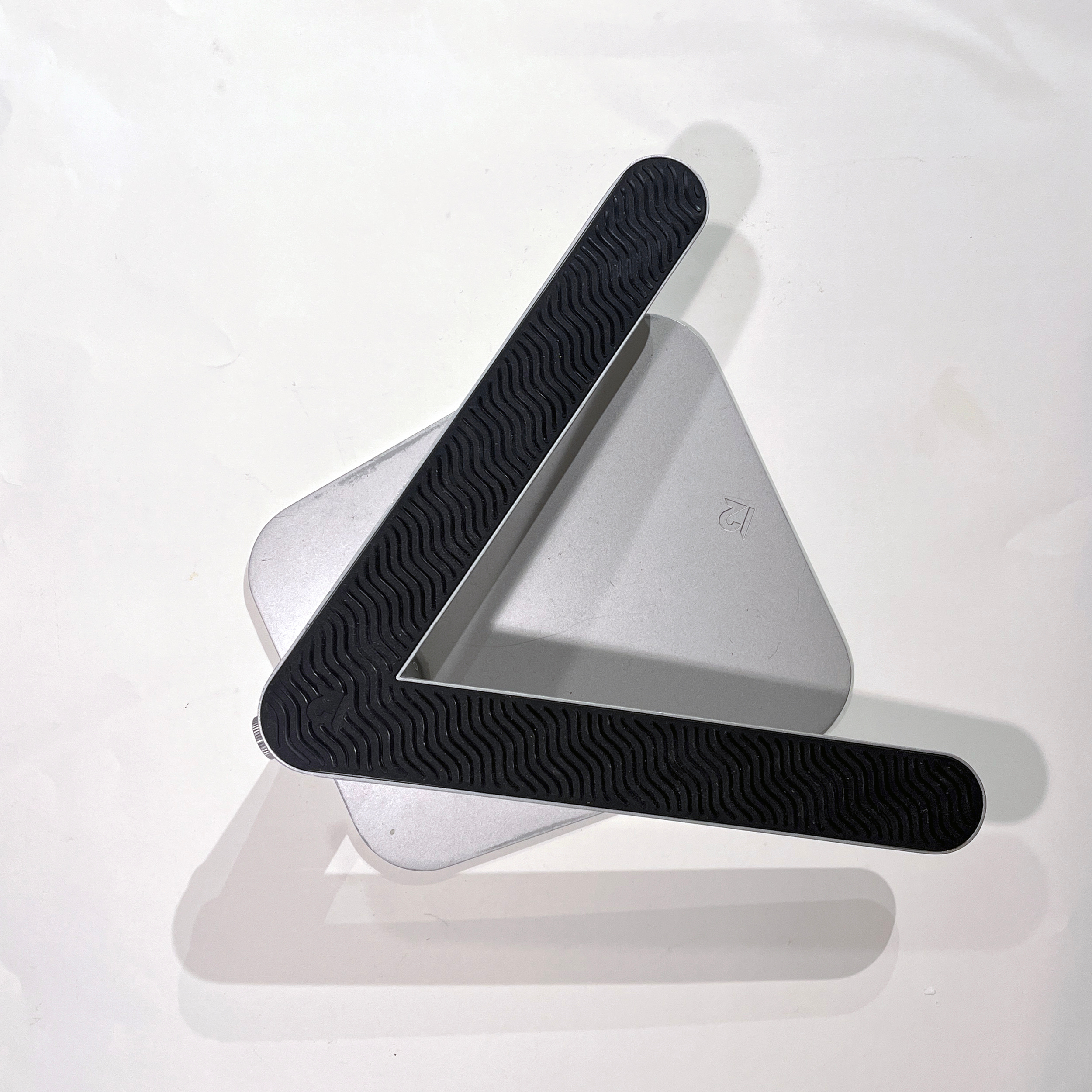 Twelve South HiRise for MacBook — Brushed Aluminium Stand - photo 2