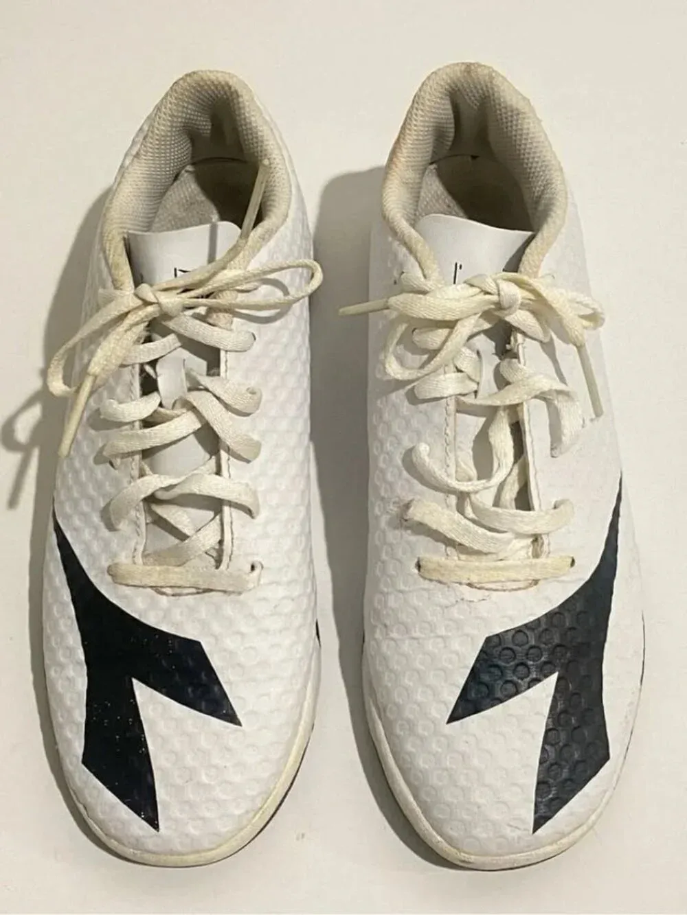 Diadora W Victory Women's 7 White & Black Low Top Athletic Shoes
