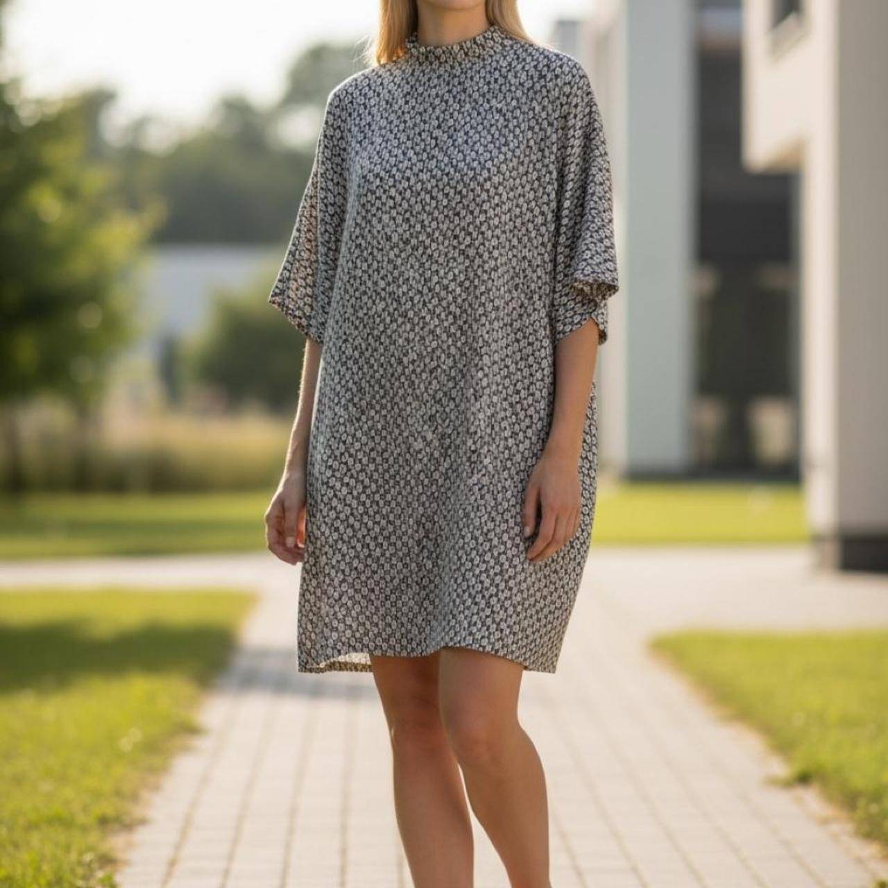 Black White Geometric Mini Dress – Size 8 – Brand New