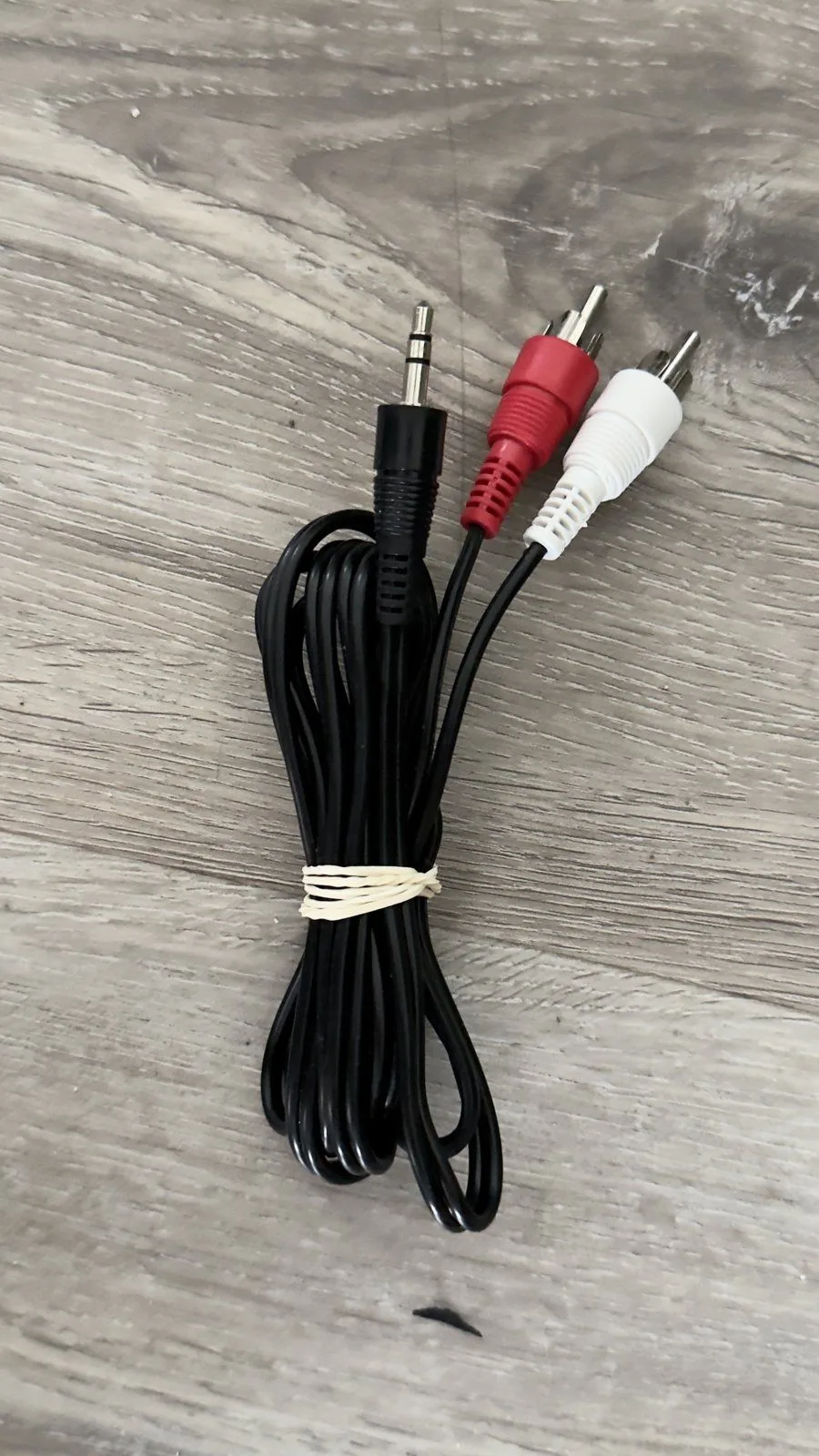 3.5mm to 2 RCA Audio Cable – AUX to Red/White RCA