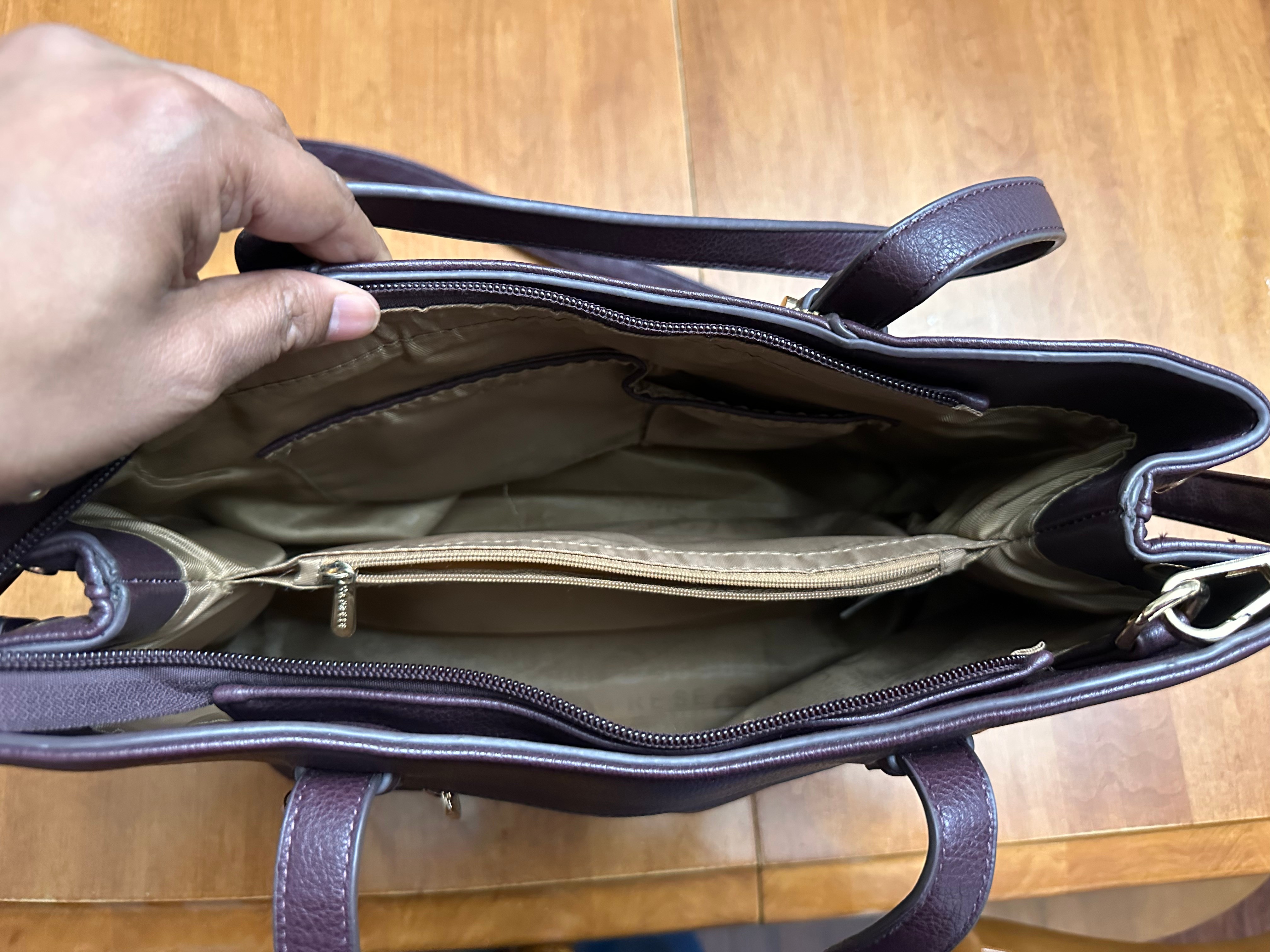 Multi-Pocket • Faux Leather Purse • Convertible and Expandable - photo 4