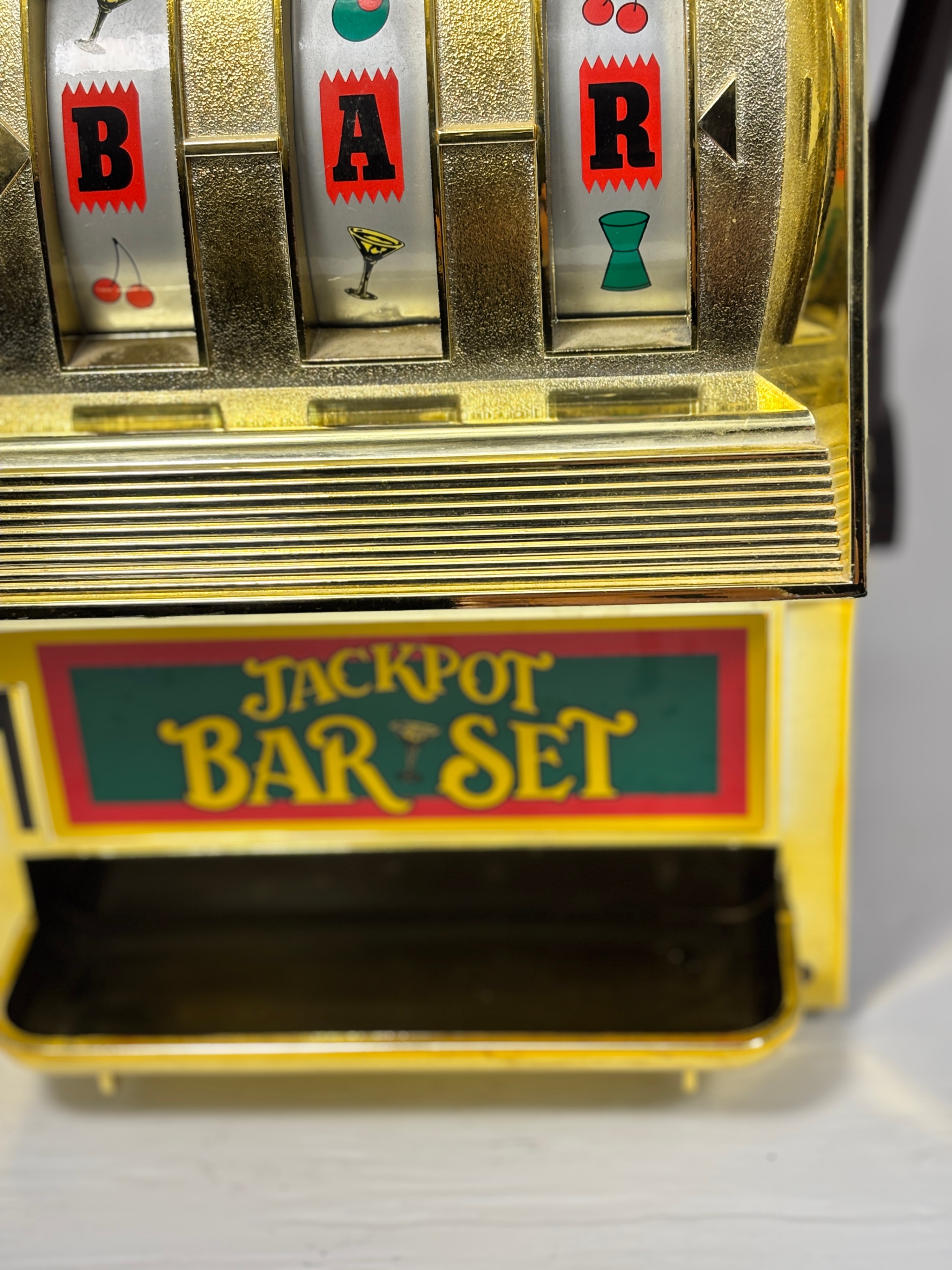 Waco One Armed Bartender Slot Machine Shaped Bar Display - photo 2
