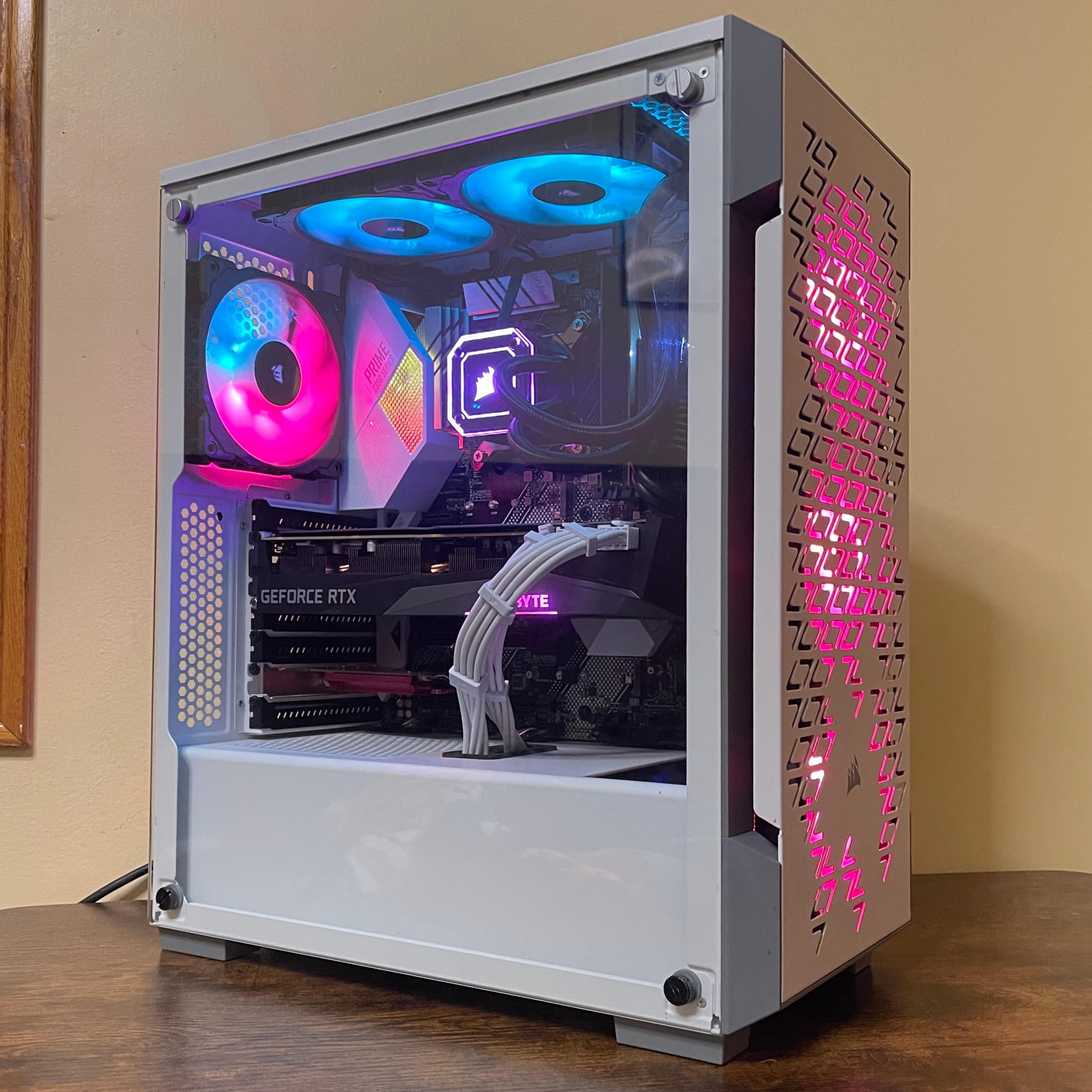 White Gaming PC RTX 3070 i7-9700K Wifi SSD
