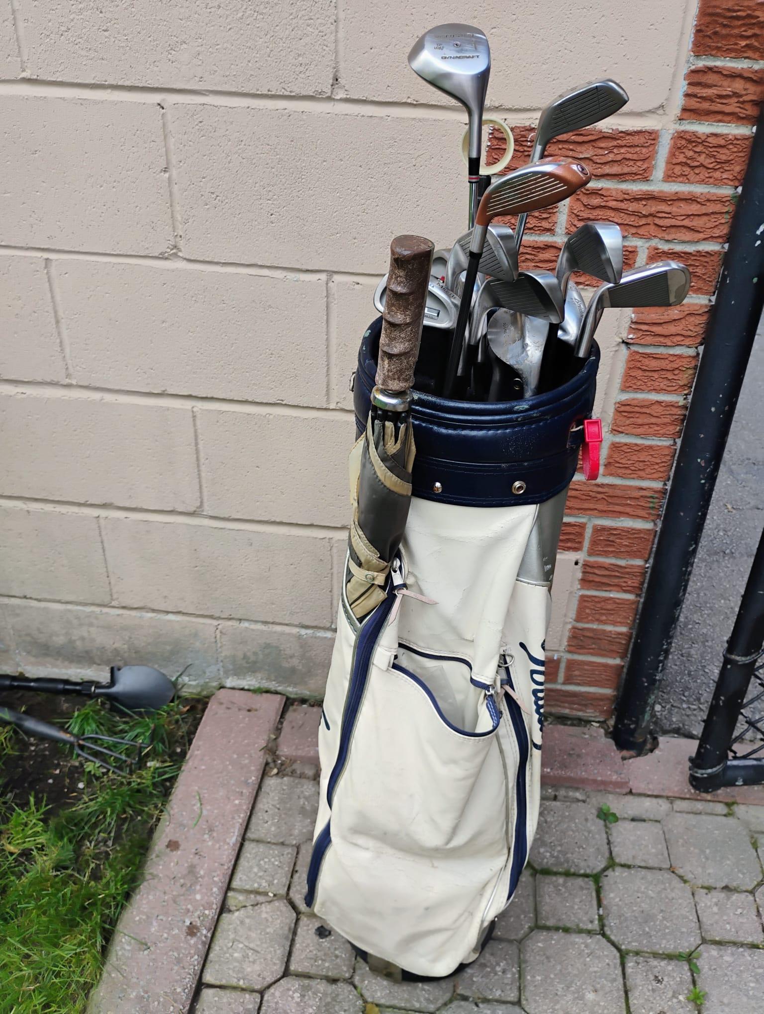 2 Golf Bags and Golf Clubs Right Handed - photo 2