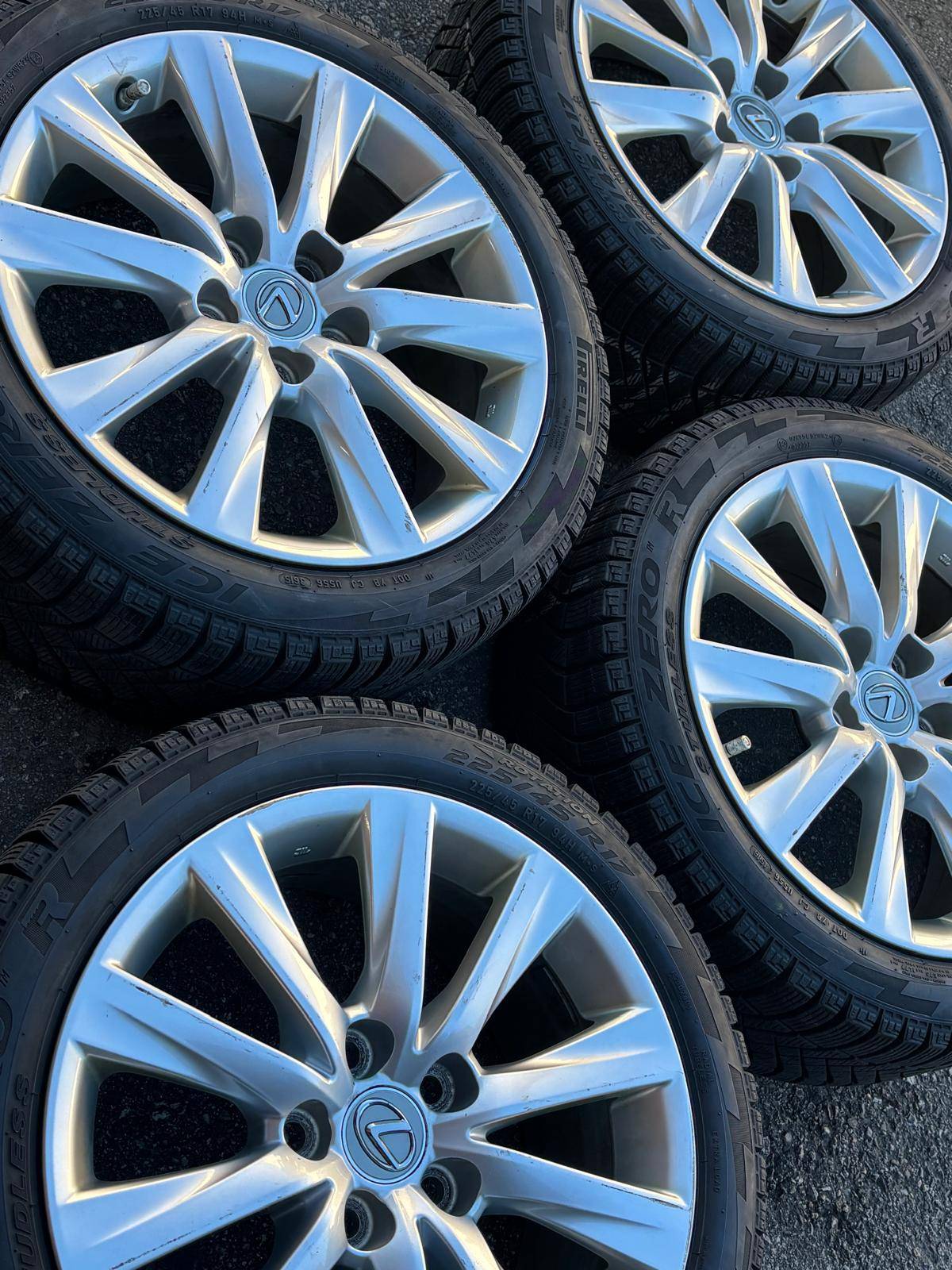 OEM 17”Lexus(5x114)+225/45/R17 Pirelli Snows-Lexus IS/ES/Camry - photo 2
